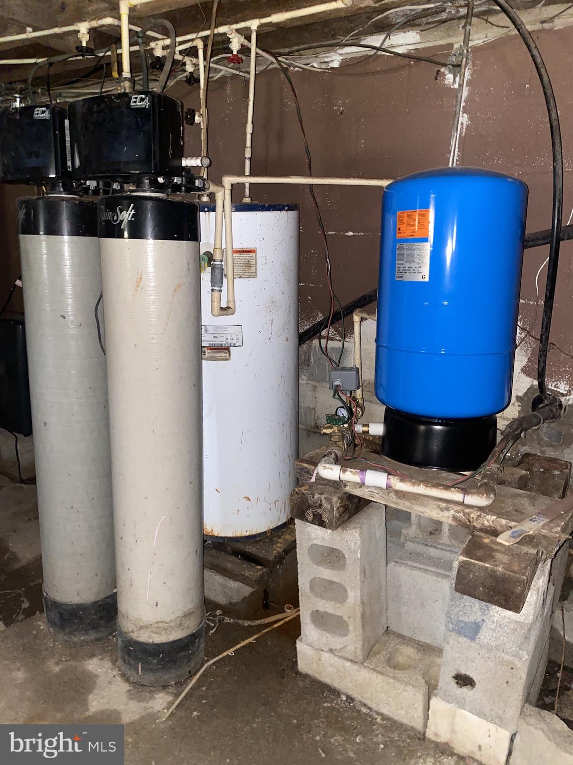 C M LOCKHART - Residential