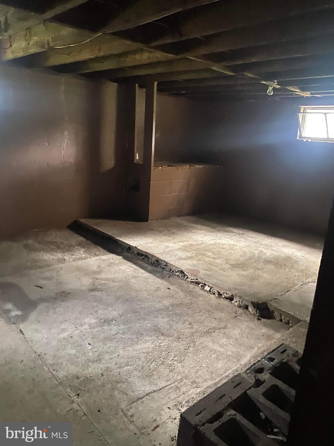 C M LOCKHART - Residential