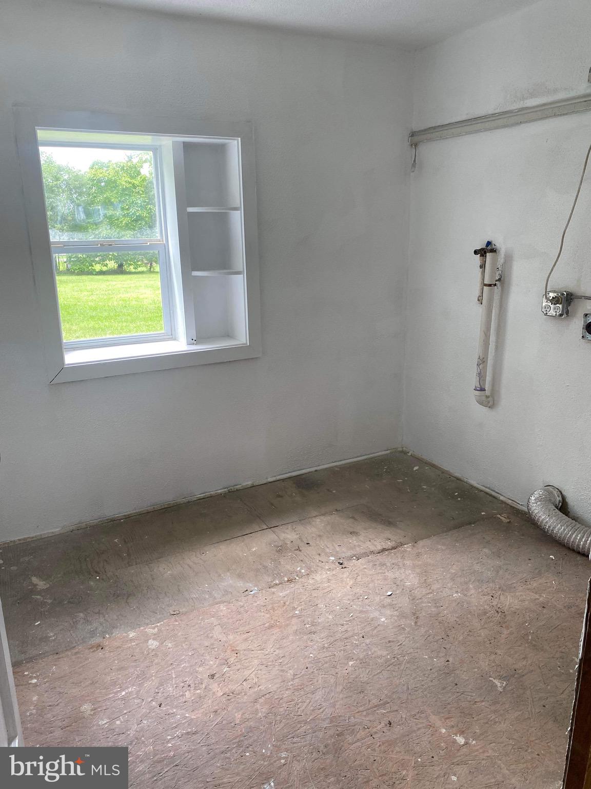 C M LOCKHART - Residential