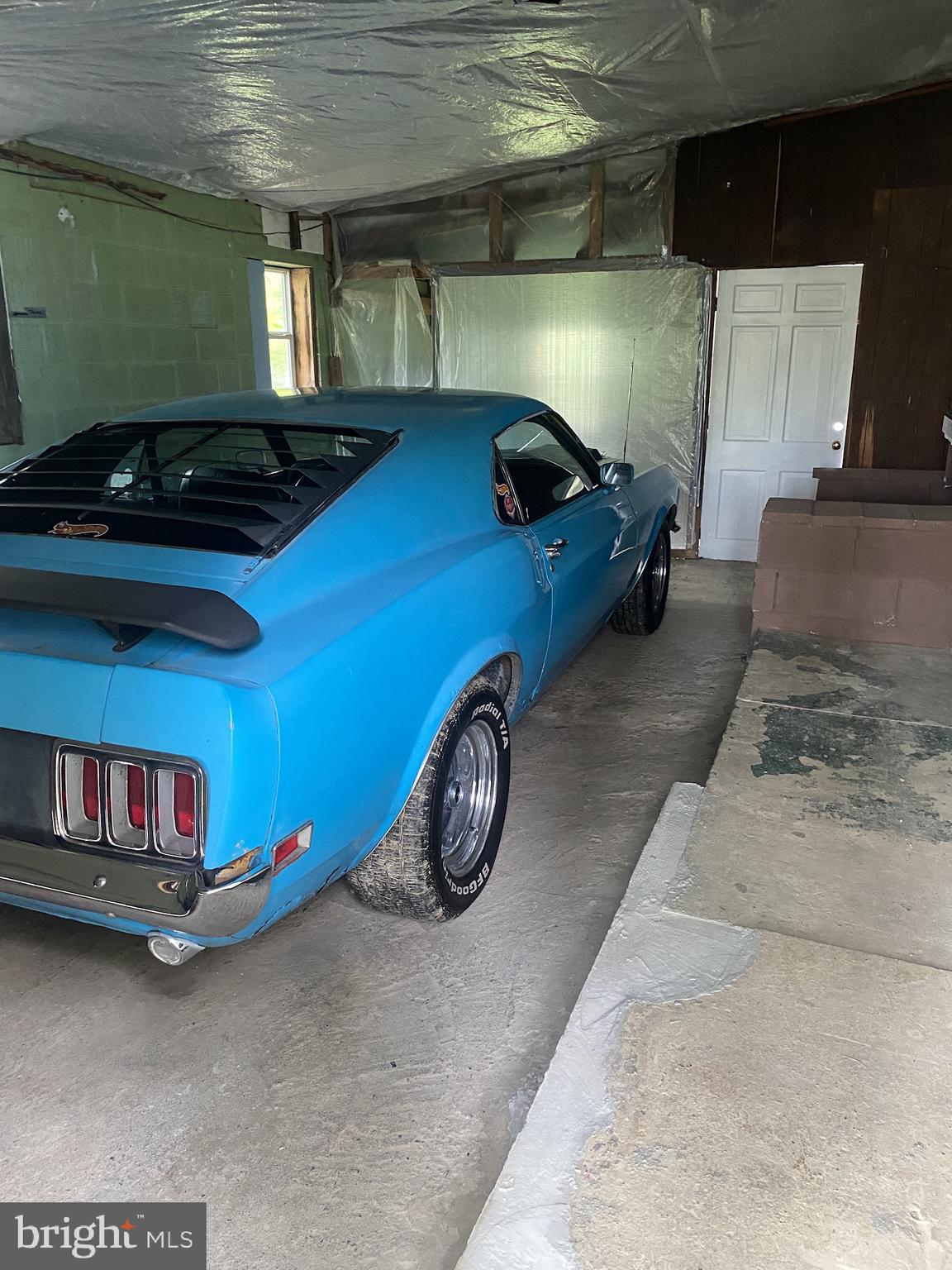 C M LOCKHART - Residential