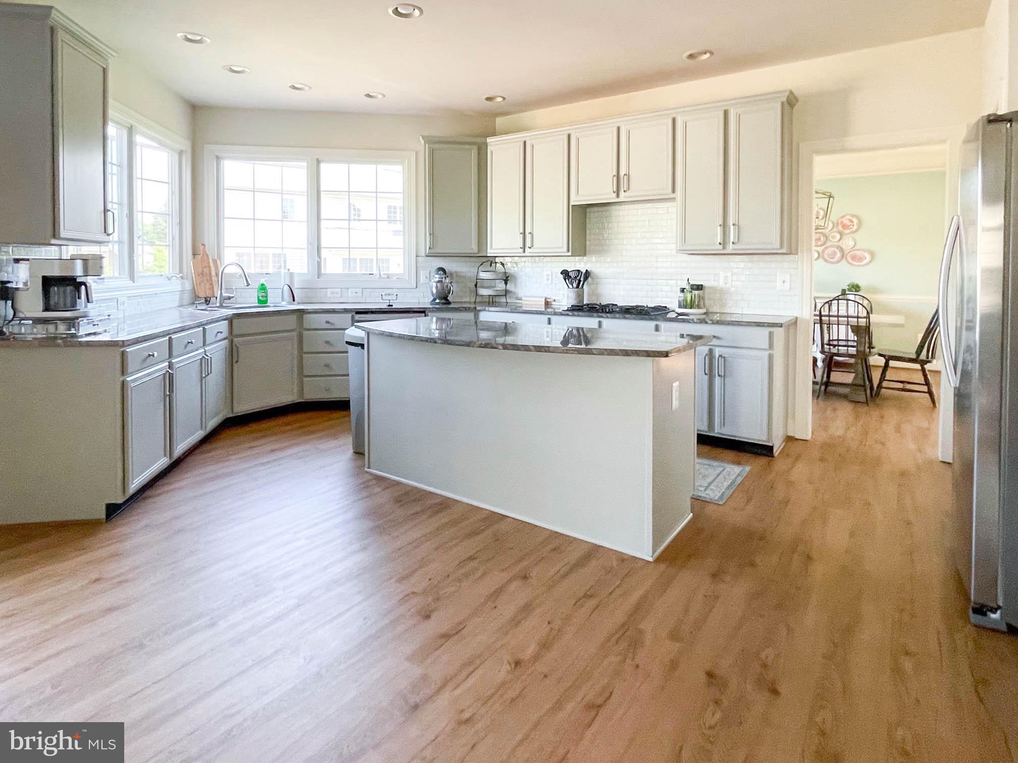 DOMINION VALLEY COUNTRY CLUB - Residential Lease