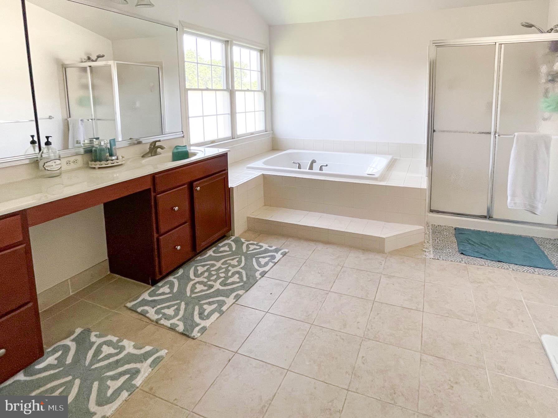 DOMINION VALLEY COUNTRY CLUB - Residential Lease