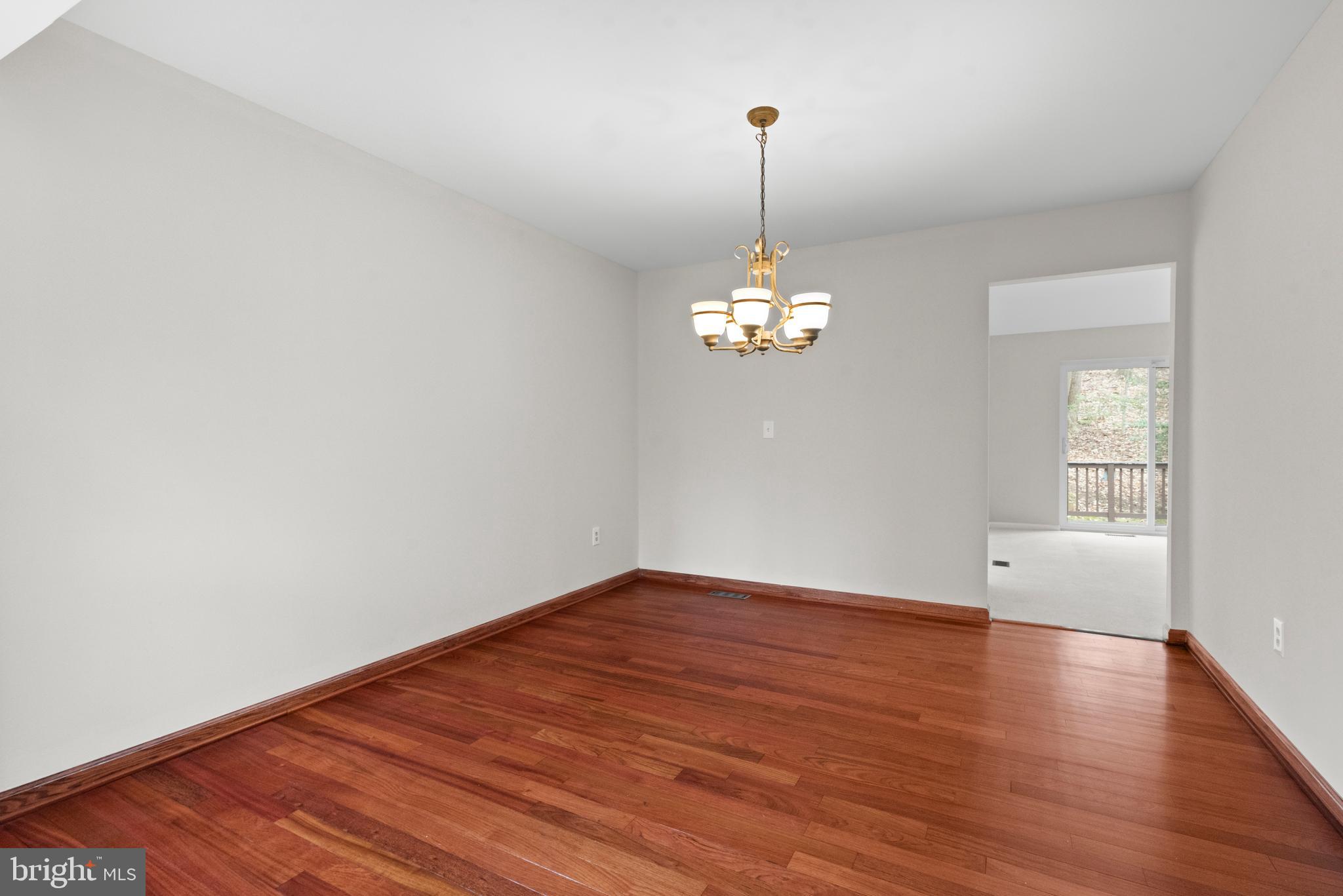 VALENTINE CREEK - Residential