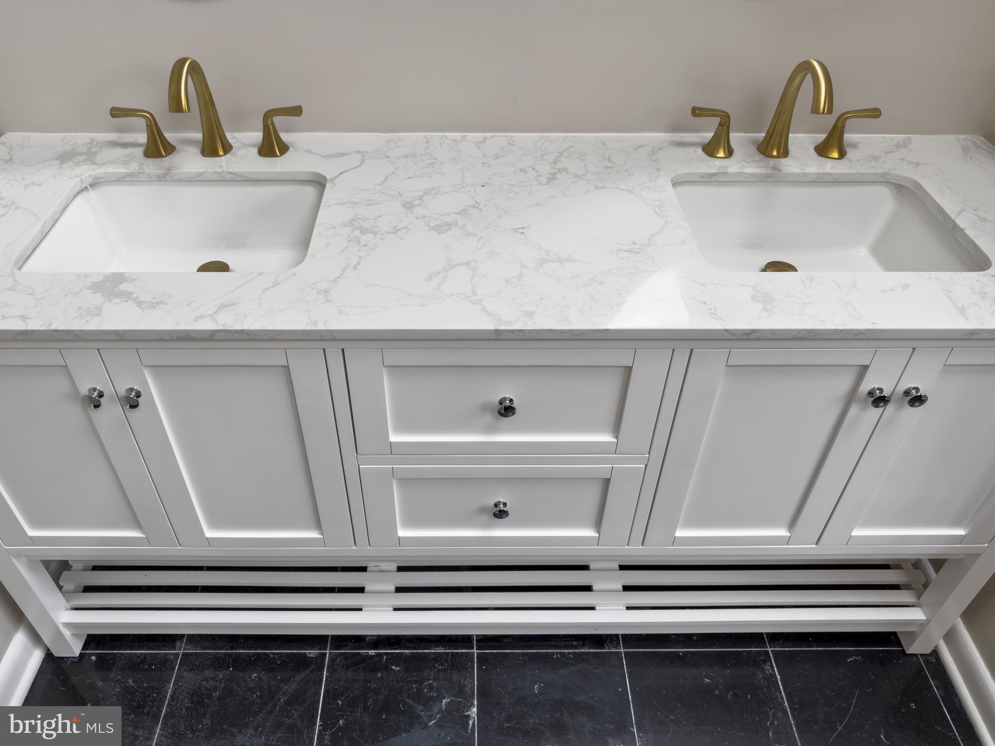 VALENTINE CREEK - Residential