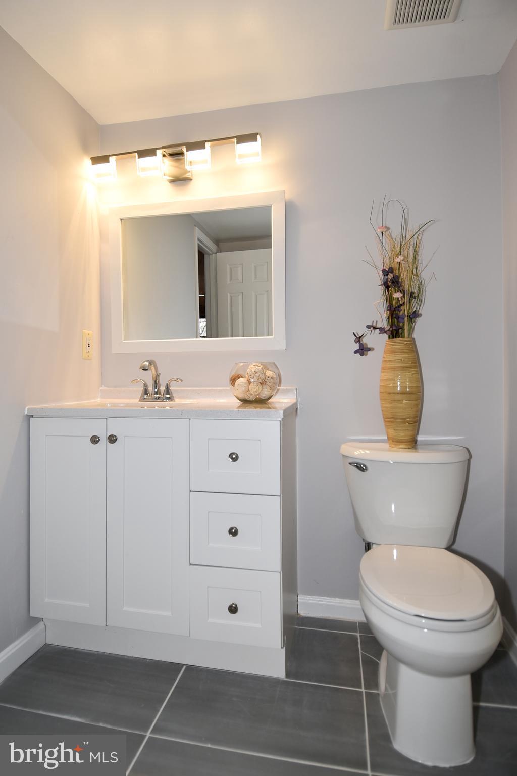 KINGSTOWNE - Residential