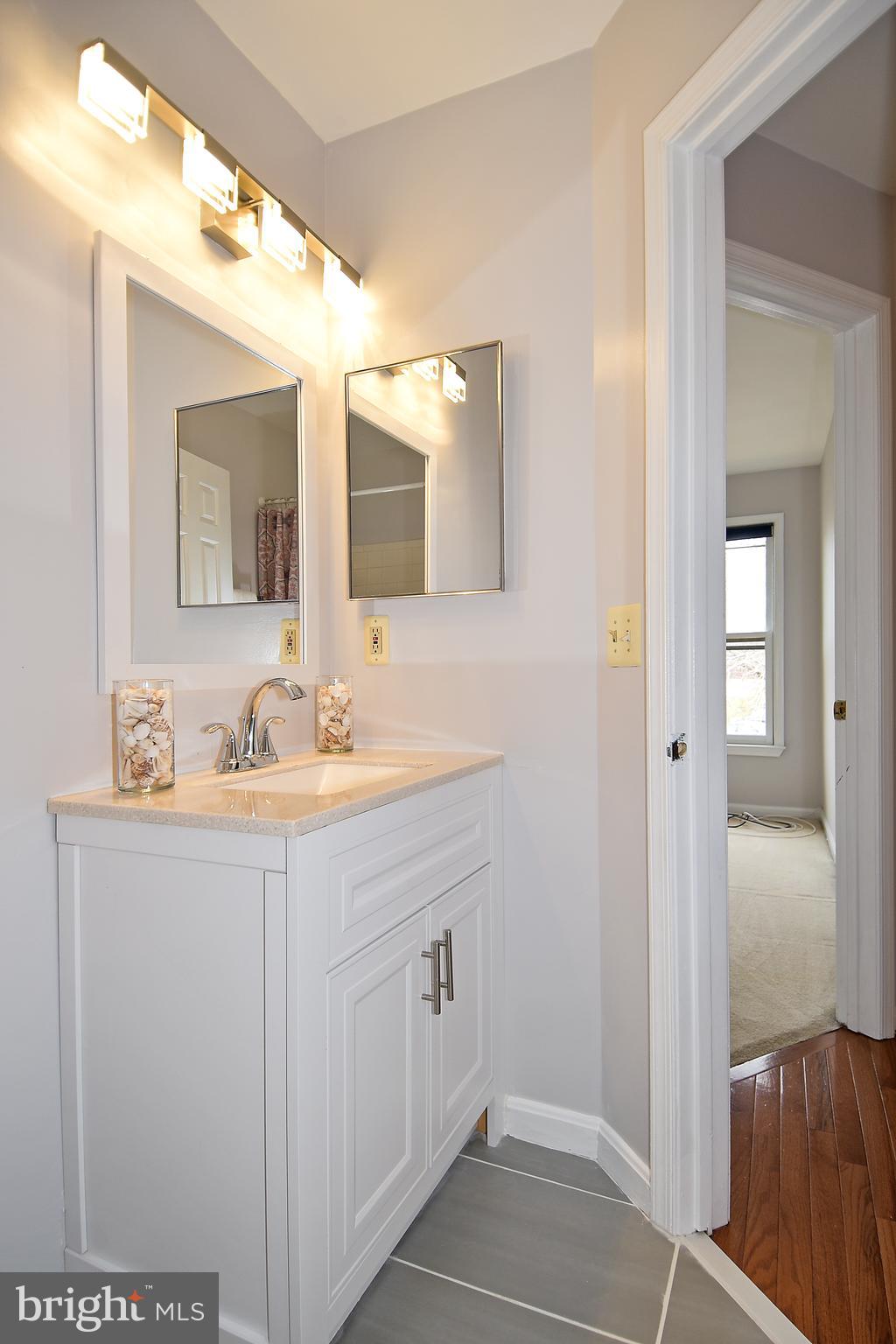 KINGSTOWNE - Residential