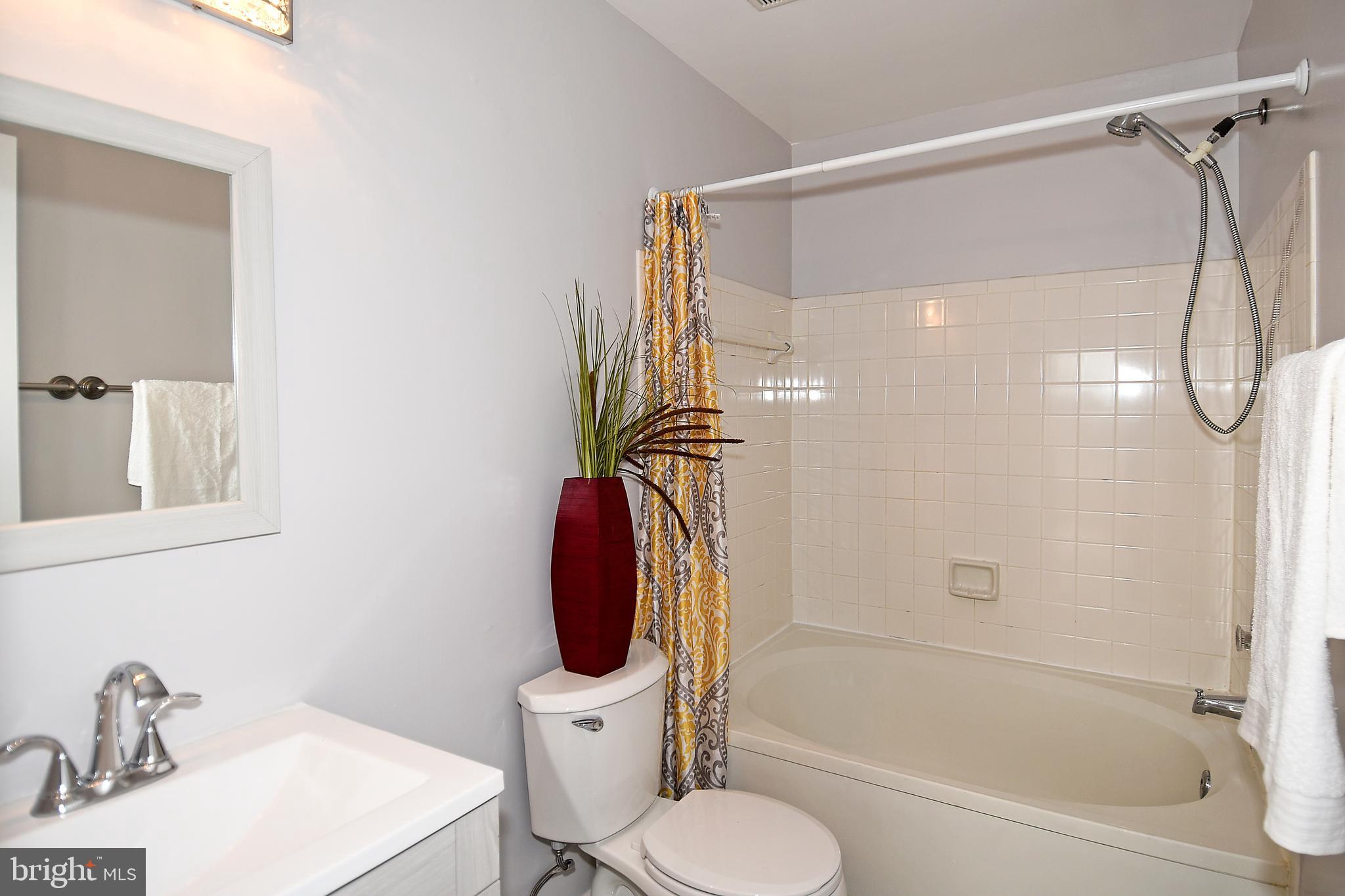 KINGSTOWNE - Residential