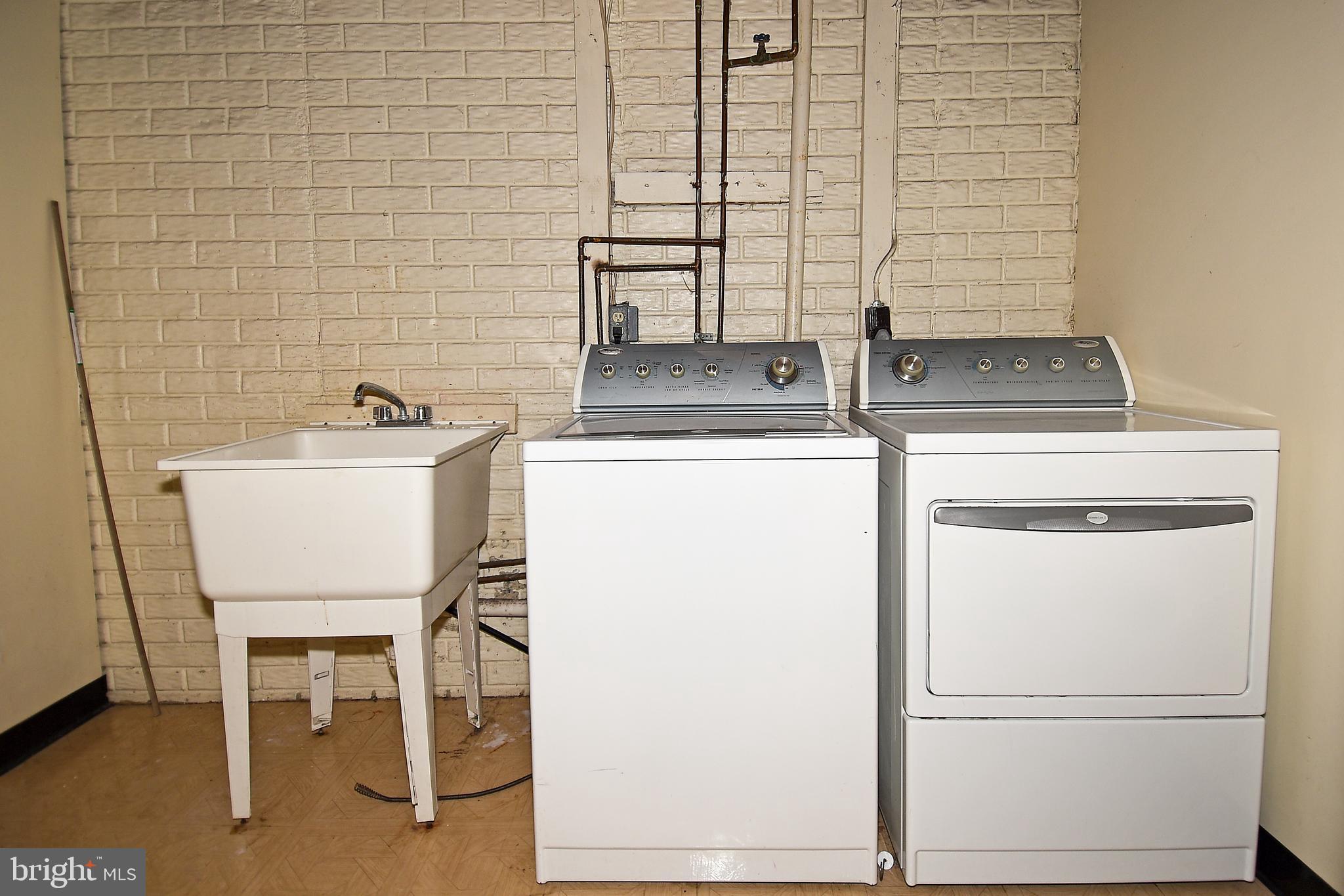 KINGSTOWNE - Residential