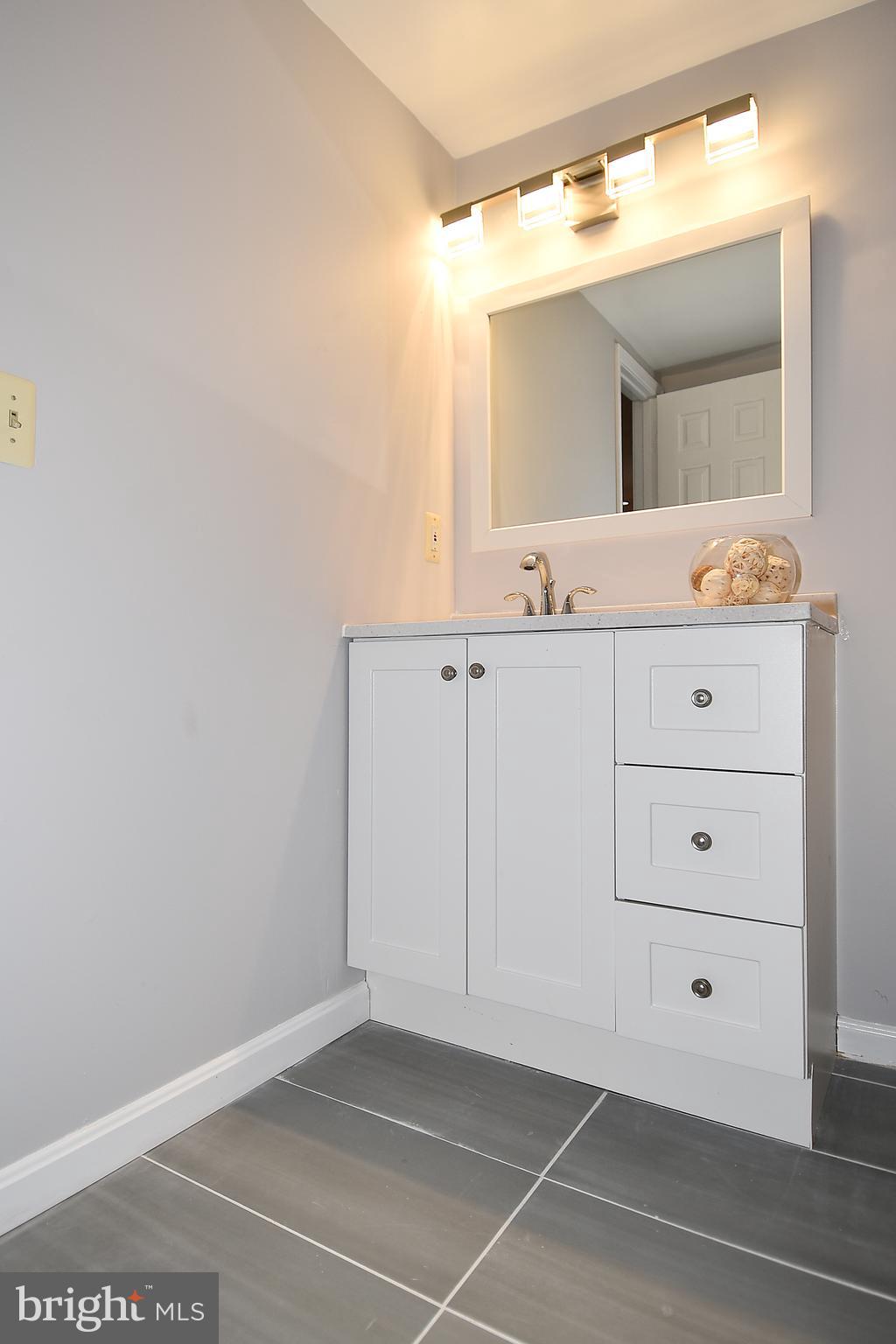 KINGSTOWNE - Residential