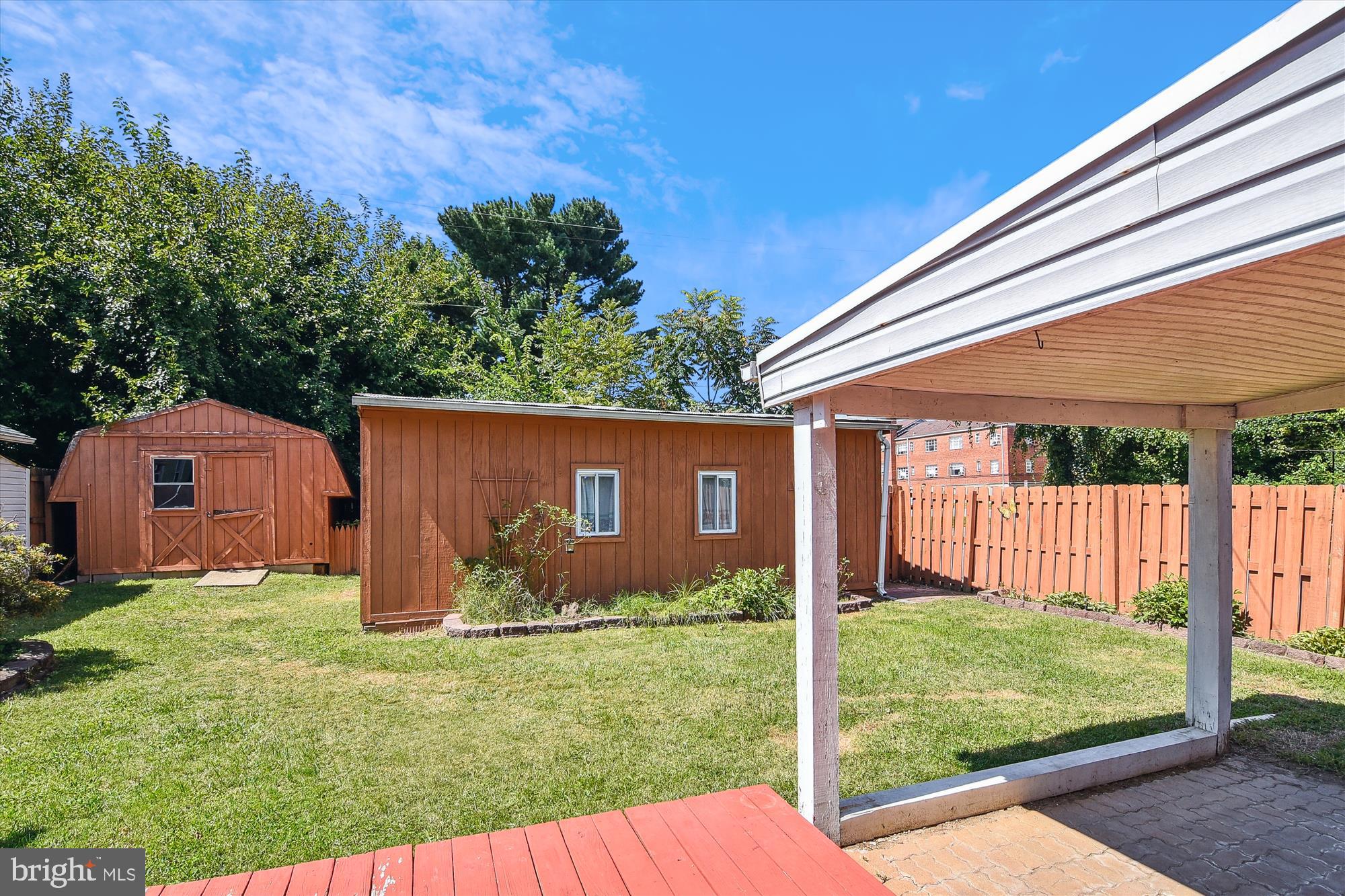 RIDGEWOOD - Residential