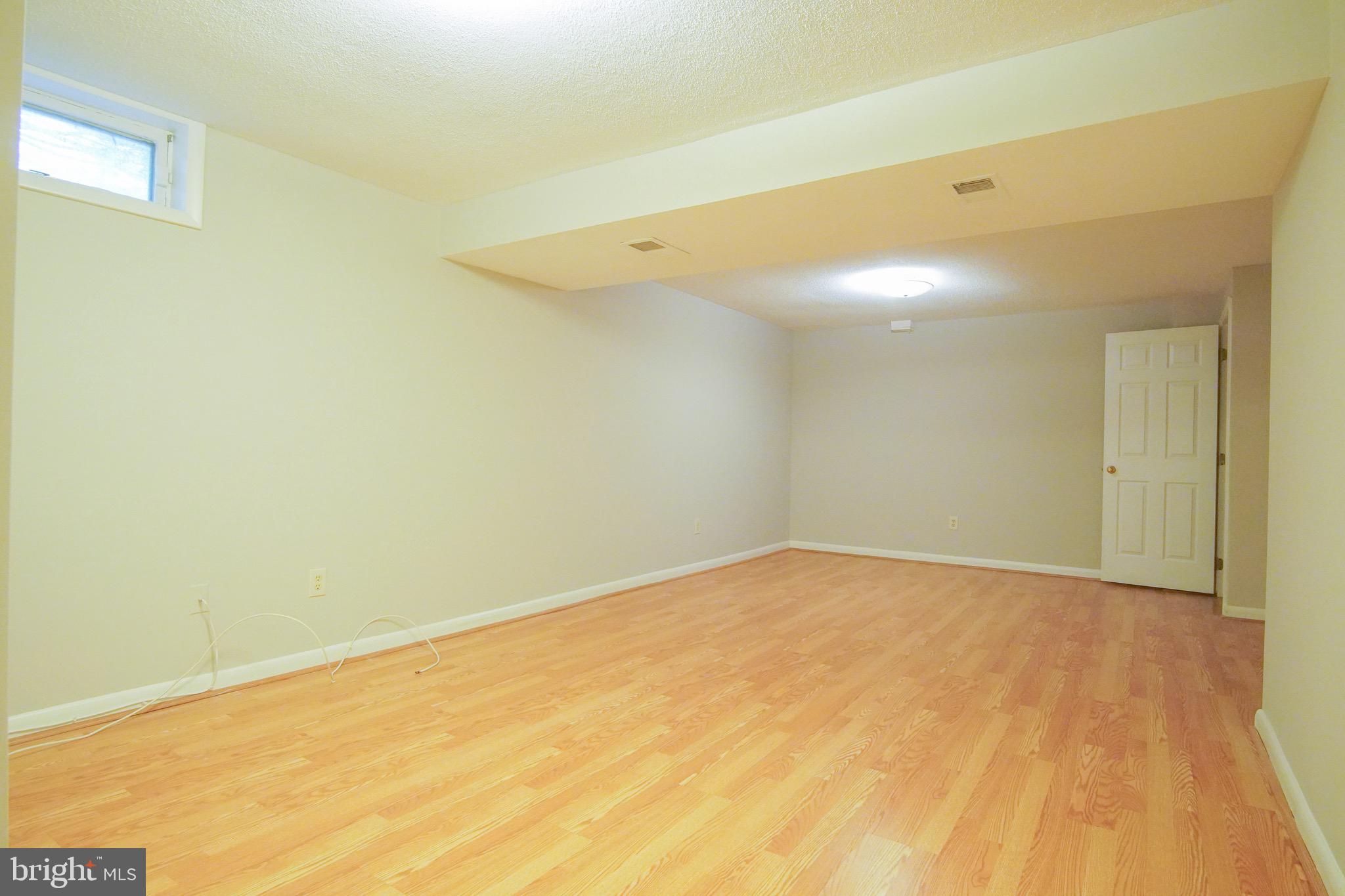 MONTCLAIR - Residential