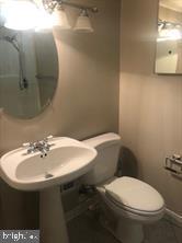 POMPONIOS BEL AIR - Residential Lease