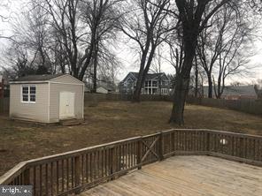 POMPONIOS BEL AIR - Residential Lease