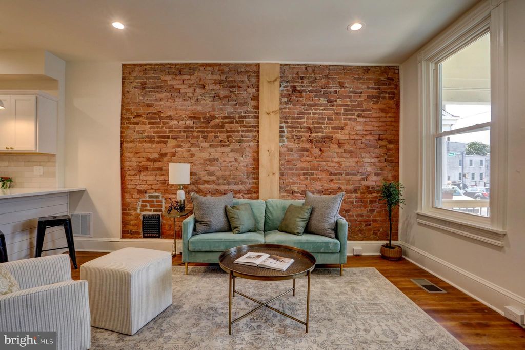 Photo of 410 E Ross Street, Lancaster, PA 17602 (MLS # PALA2054374)