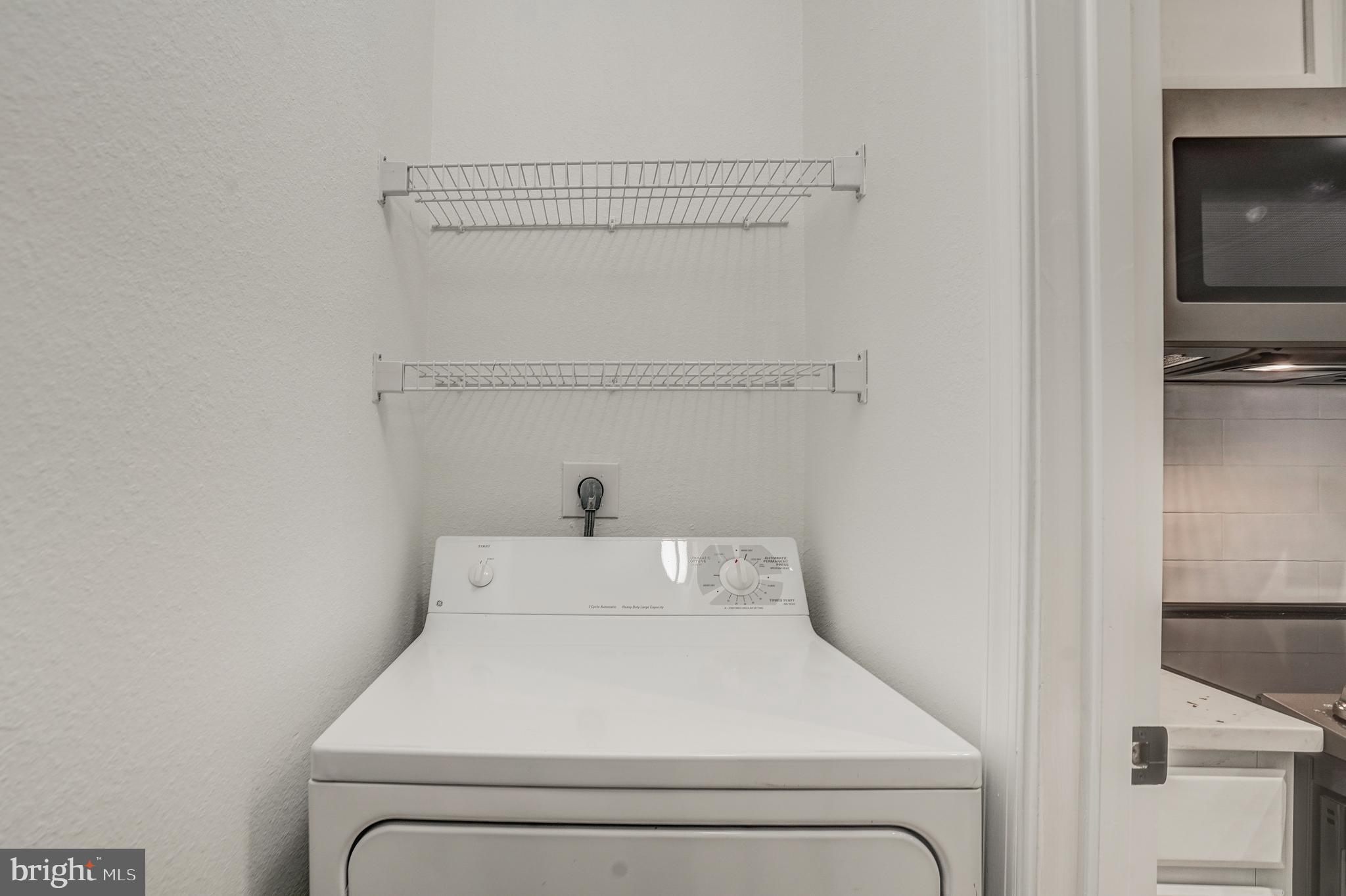 GATES OF MCLEAN - Residential Lease