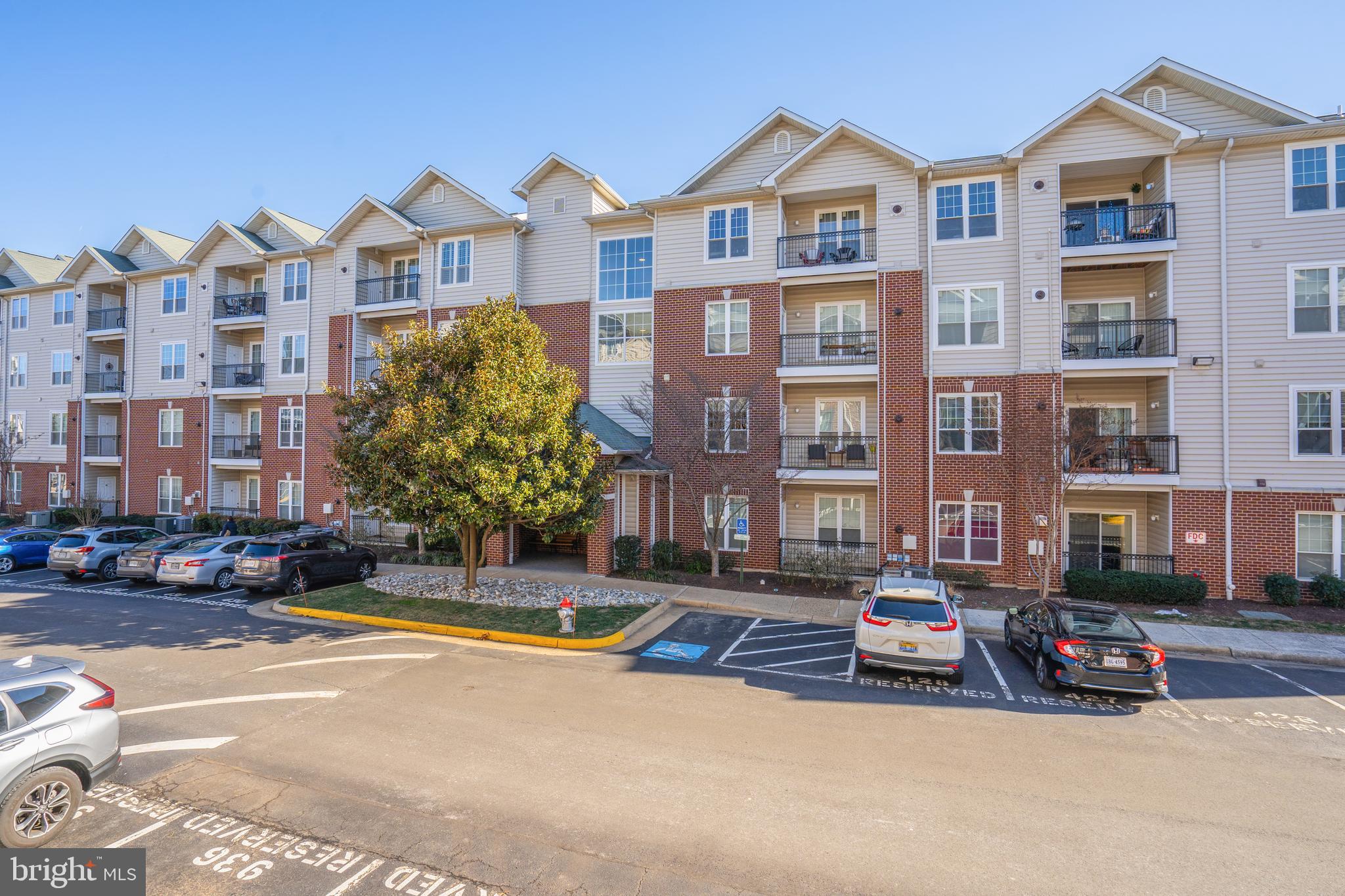 GATES OF MCLEAN - Residential Lease