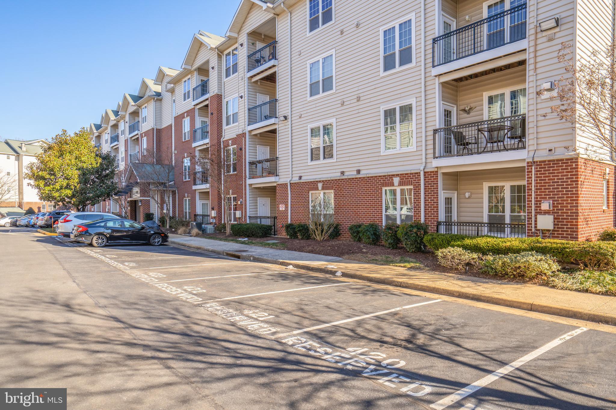 GATES OF MCLEAN - Residential Lease