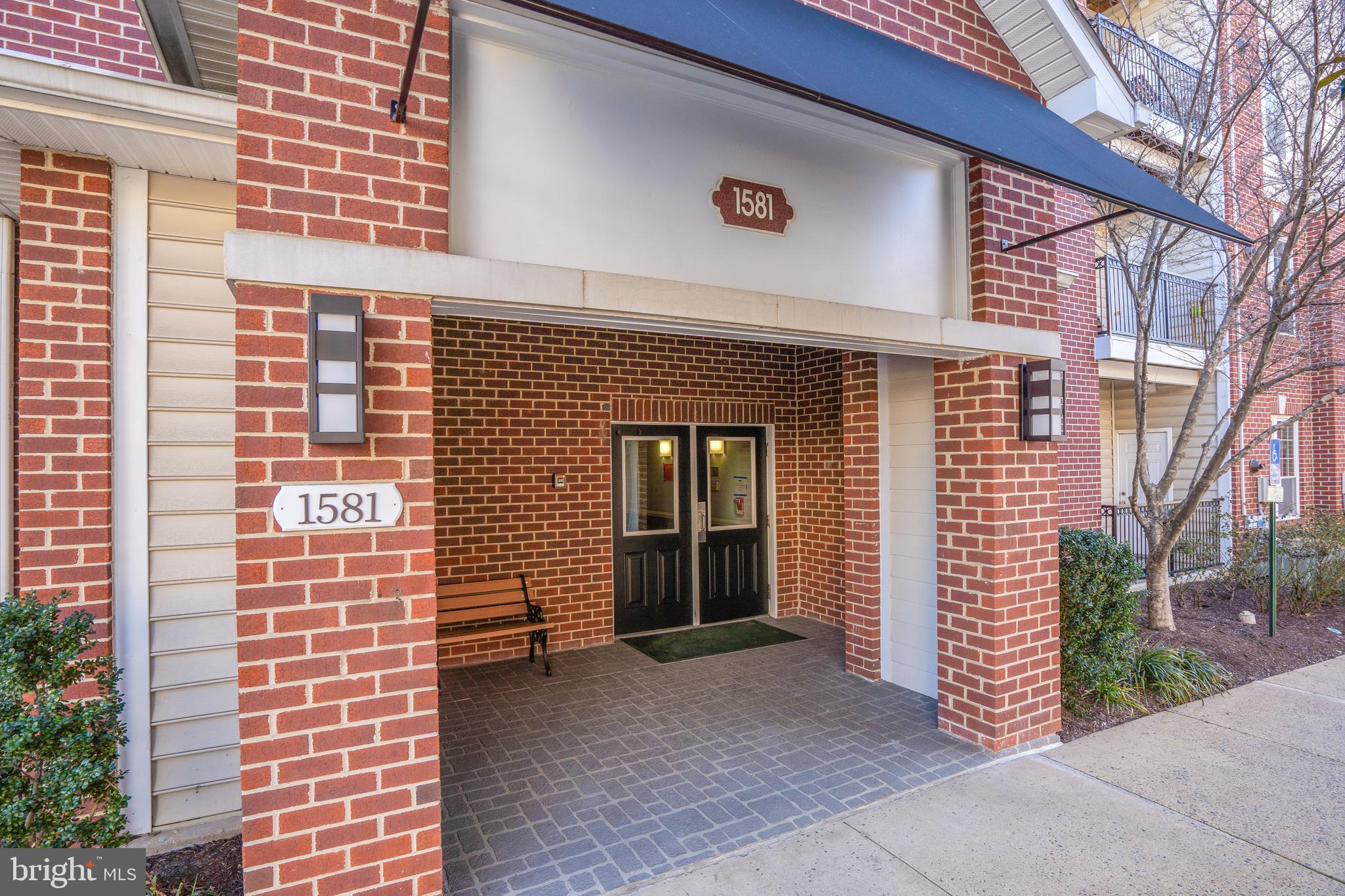 GATES OF MCLEAN - Residential Lease