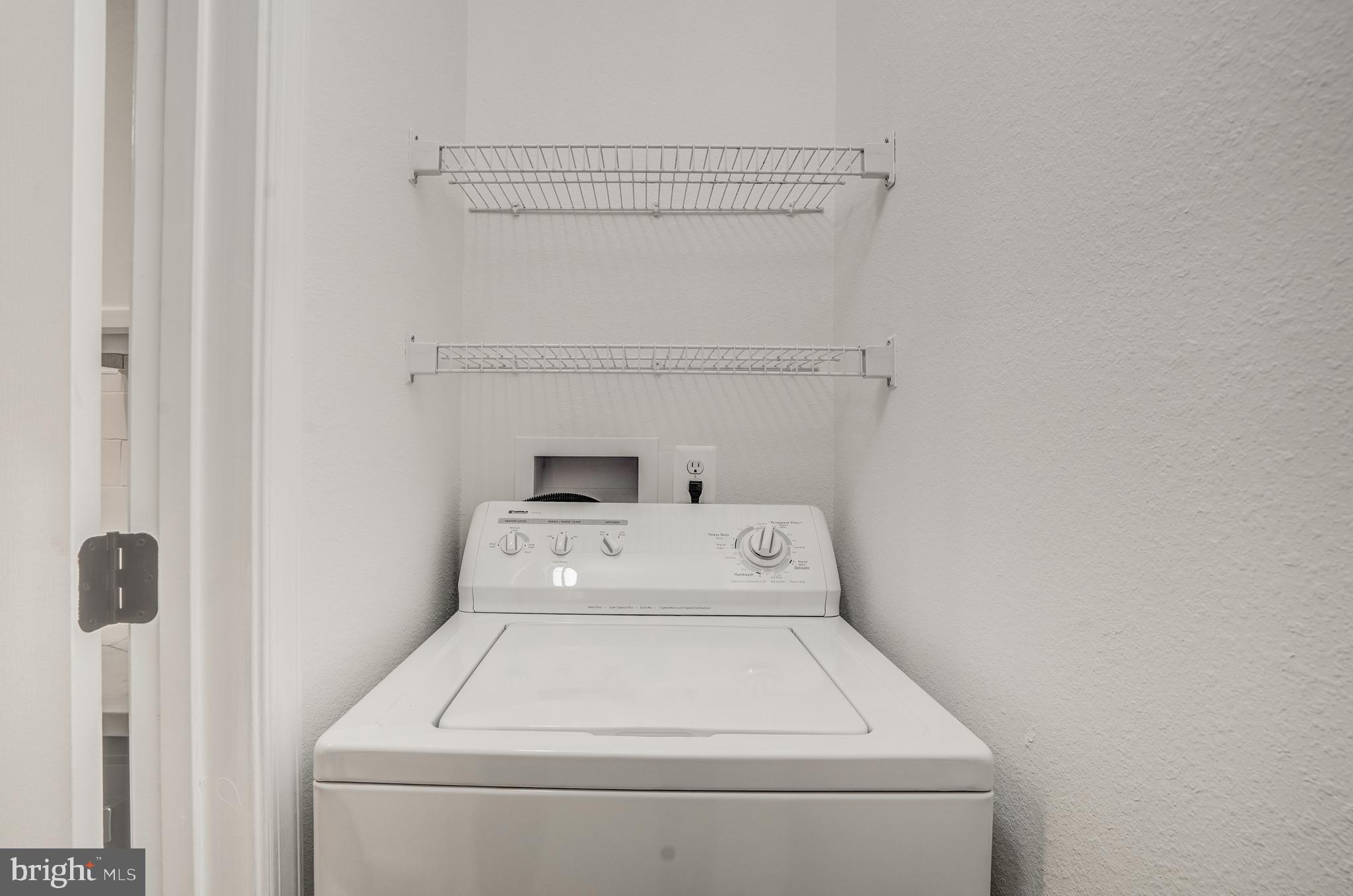 GATES OF MCLEAN - Residential Lease