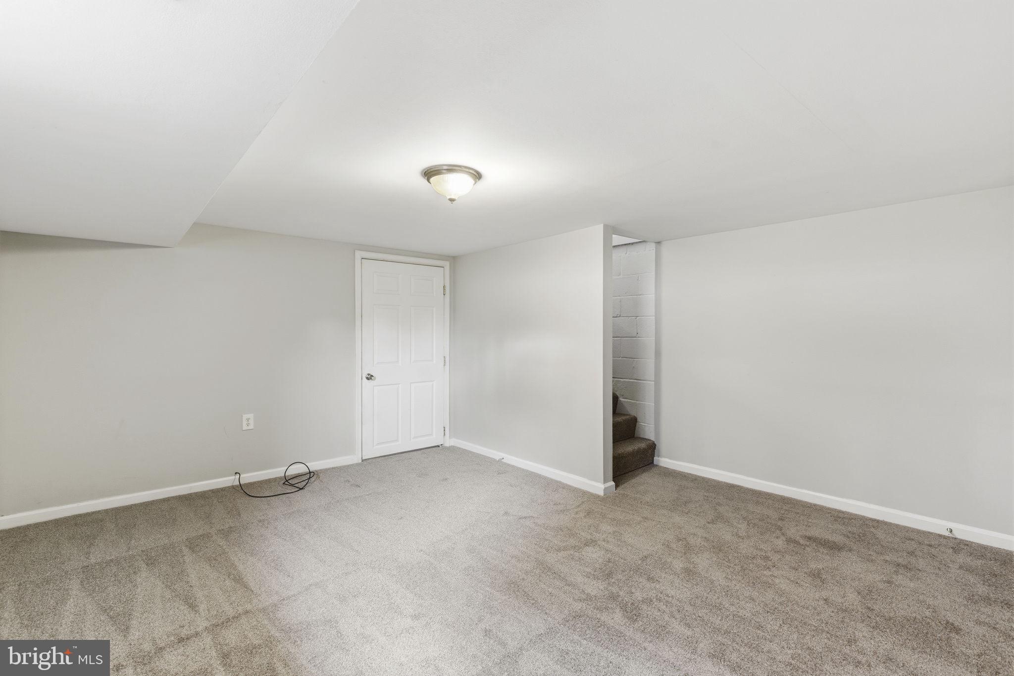 MIDDLESEX - Residential