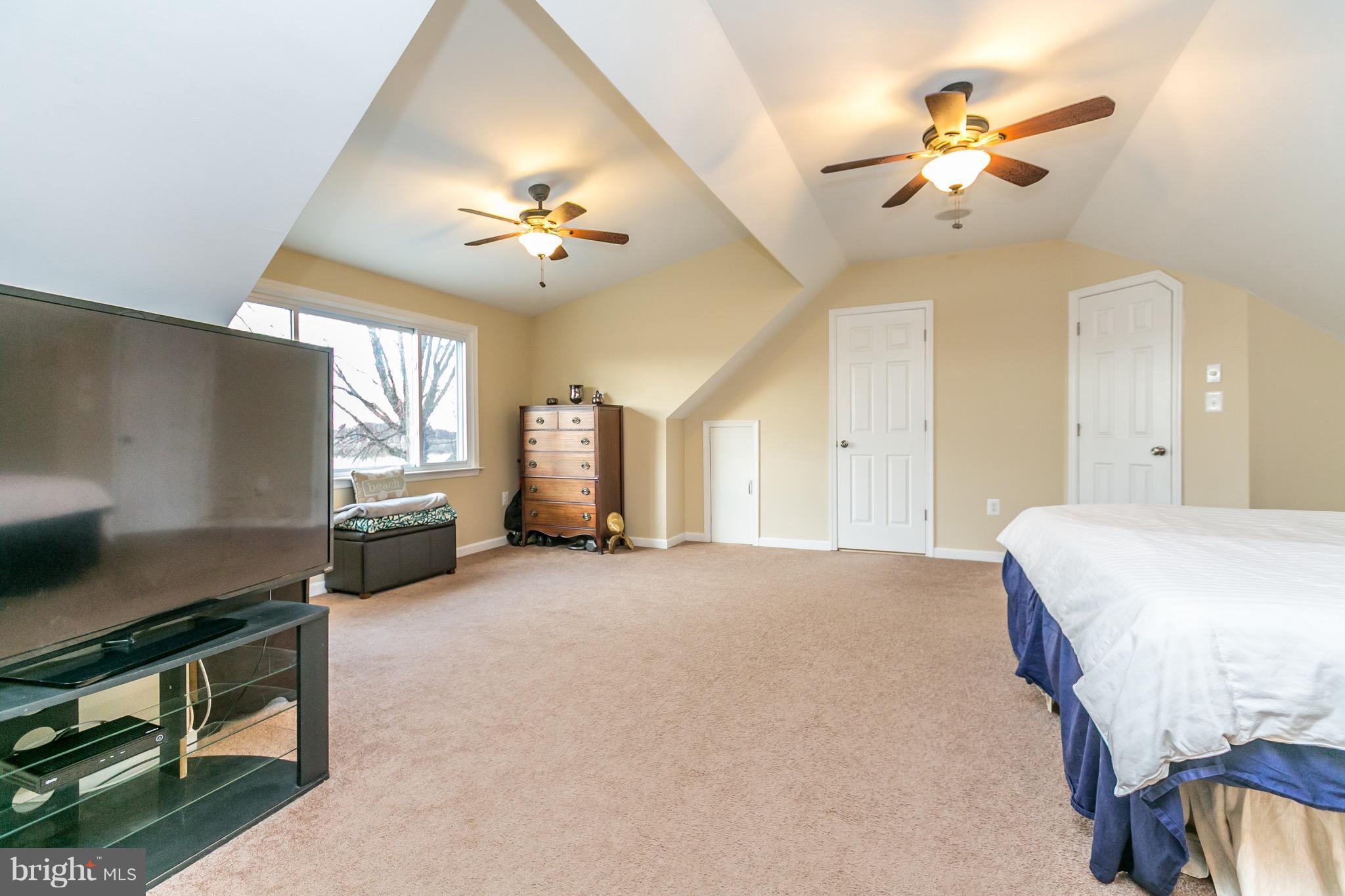 MURRAY POINT - Residential Lease