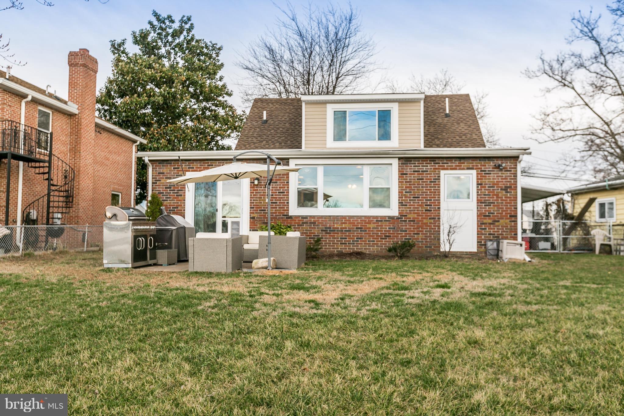 MURRAY POINT - Residential Lease