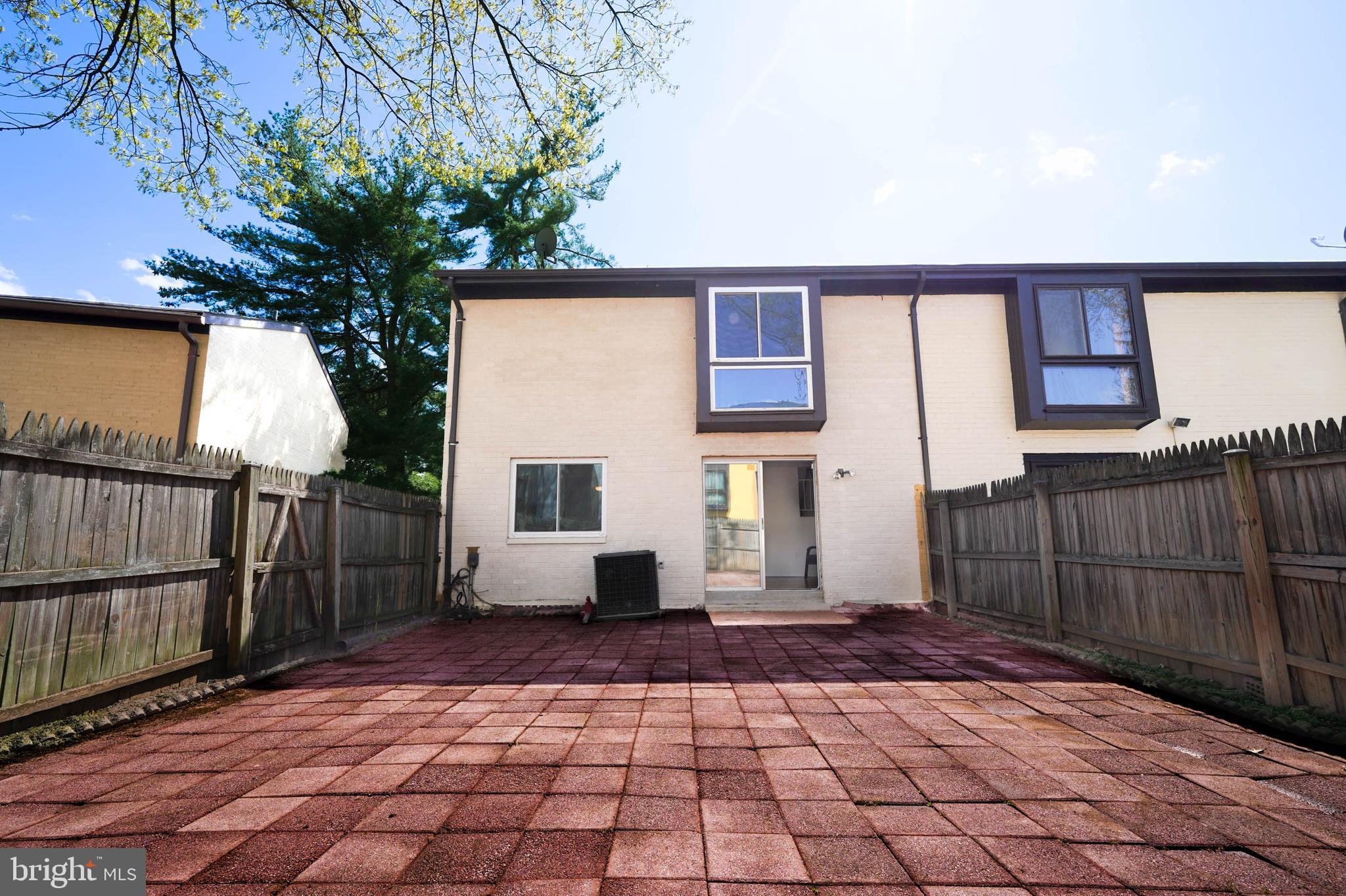 MONTGOMERY VILLAGE - Residential