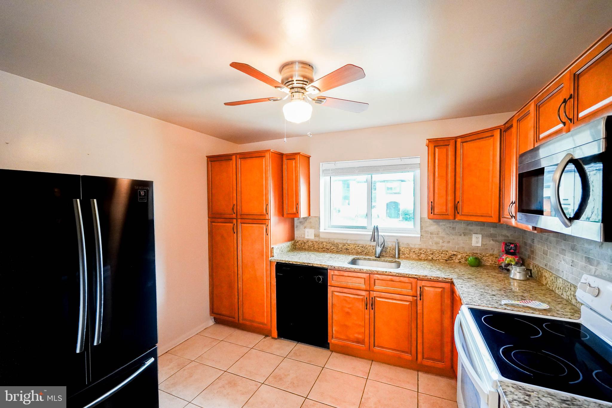 MONTGOMERY VILLAGE - Residential