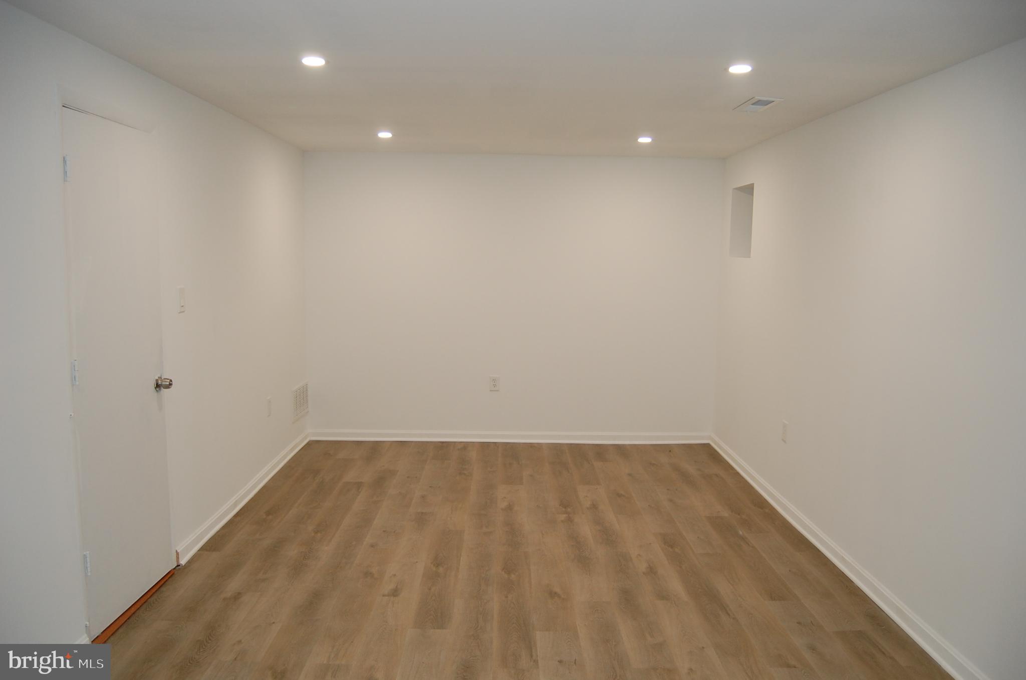 MONTGOMERY VILLAGE - Residential