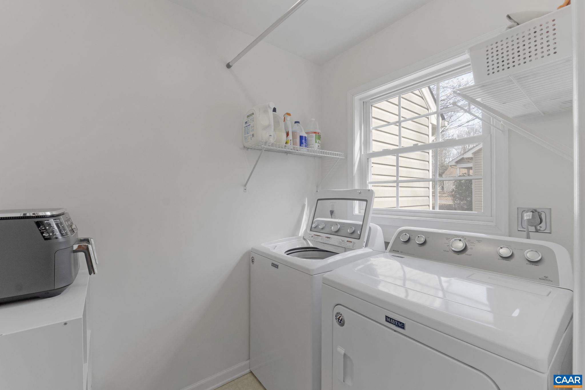 LAKE MONTICELLO - Residential