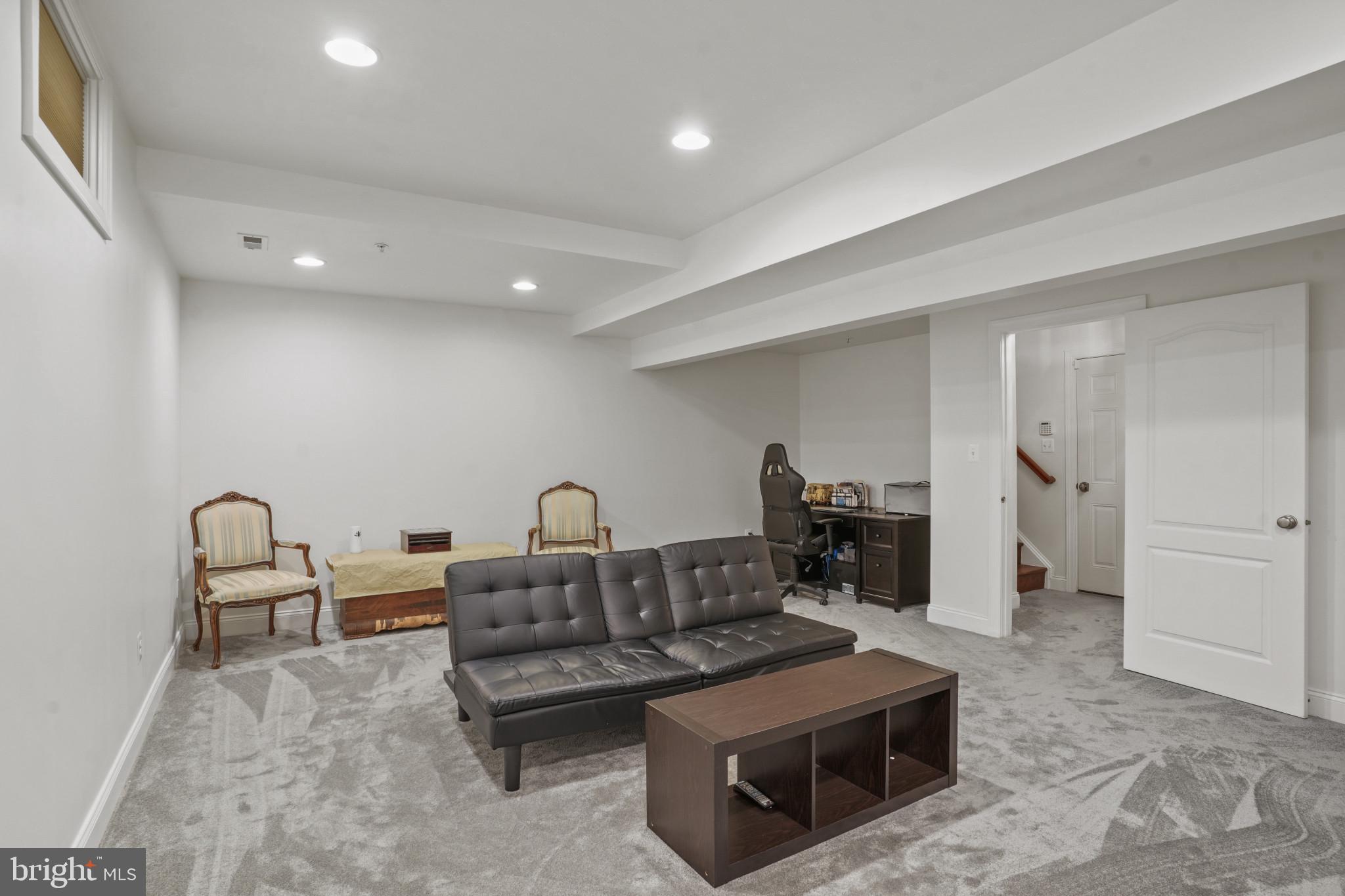 THE ENCLAVE AT ARUNDEL PRESERVE - Residential