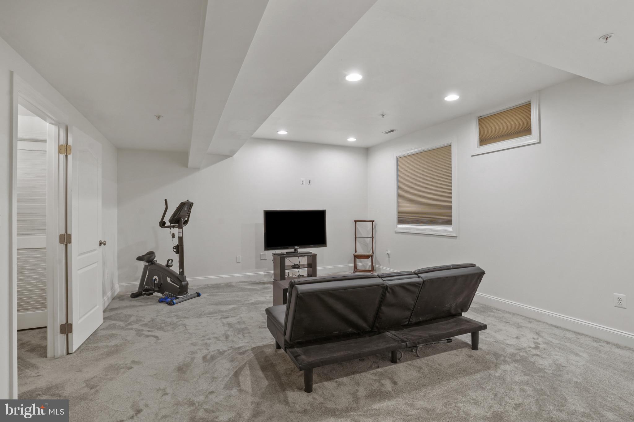 THE ENCLAVE AT ARUNDEL PRESERVE - Residential