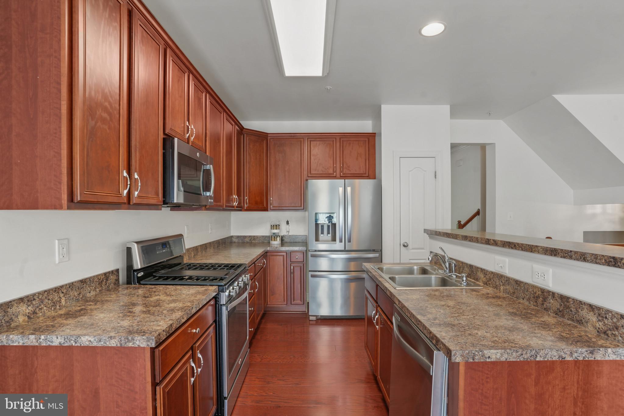 THE ENCLAVE AT ARUNDEL PRESERVE - Residential