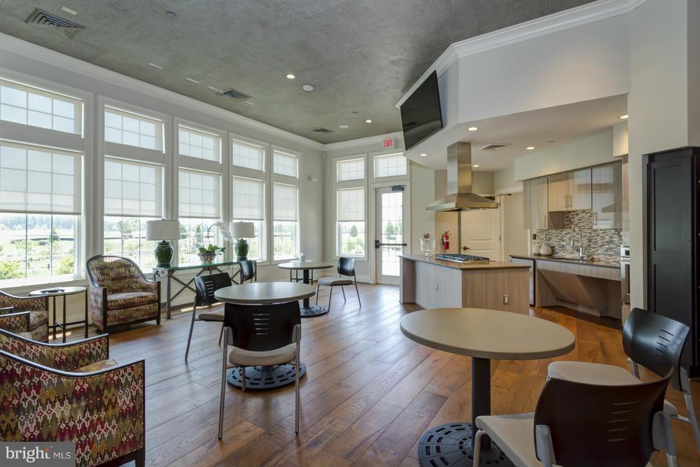 TWO RIVERS - Residential