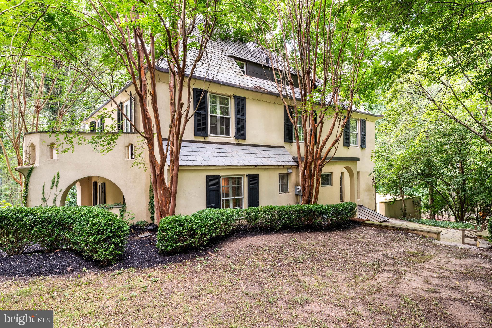 100 CHERRY LANE