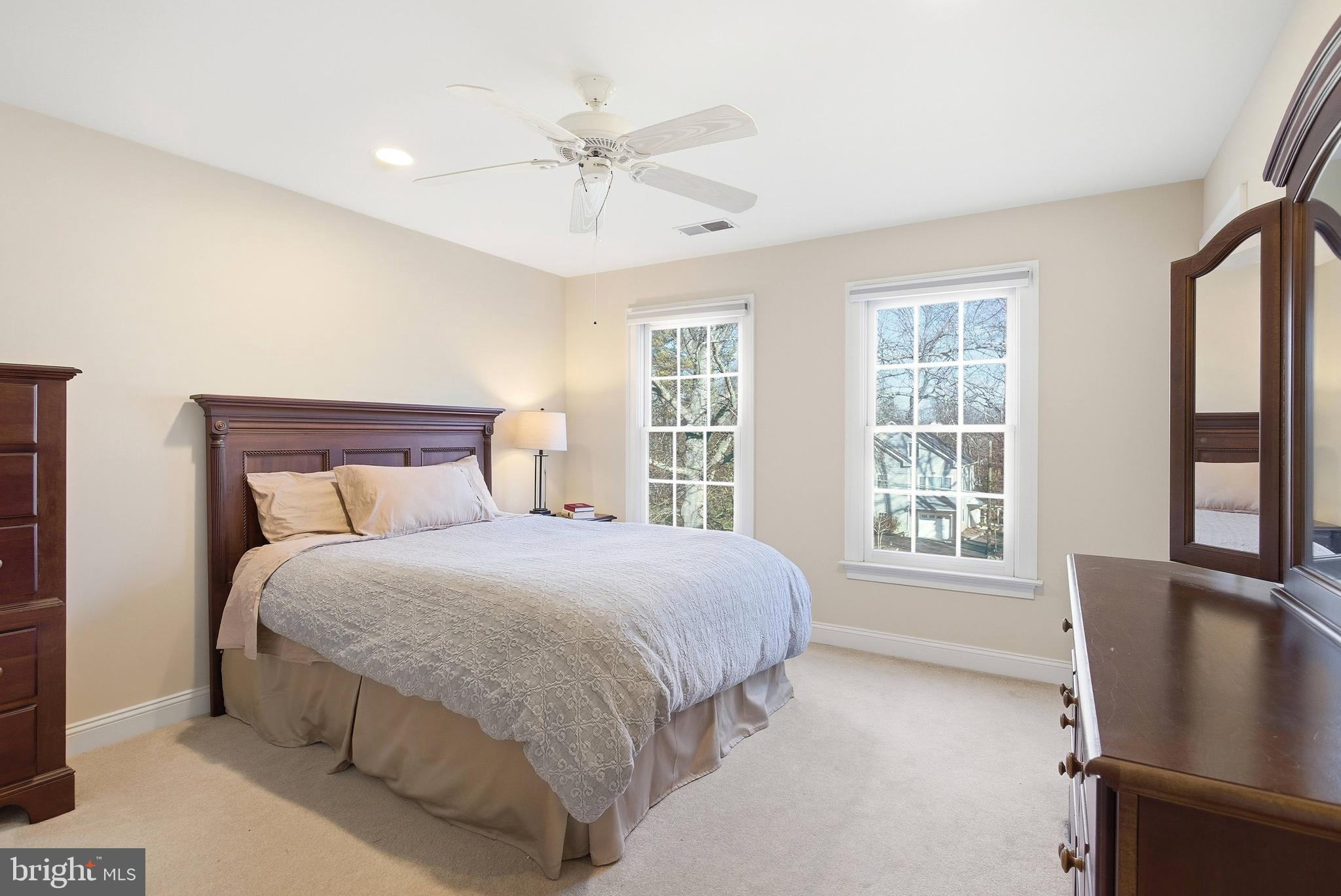 LEE FOREST - Residential