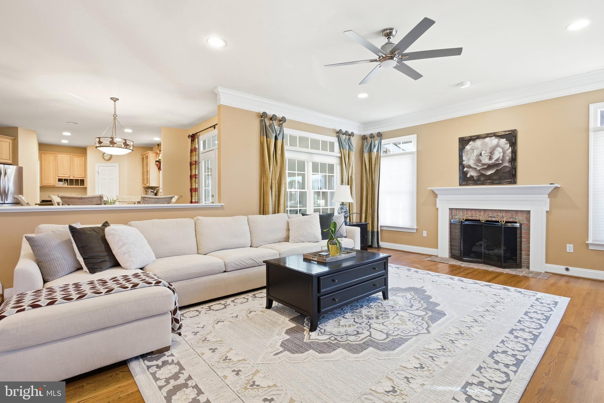 LEE FOREST - Residential