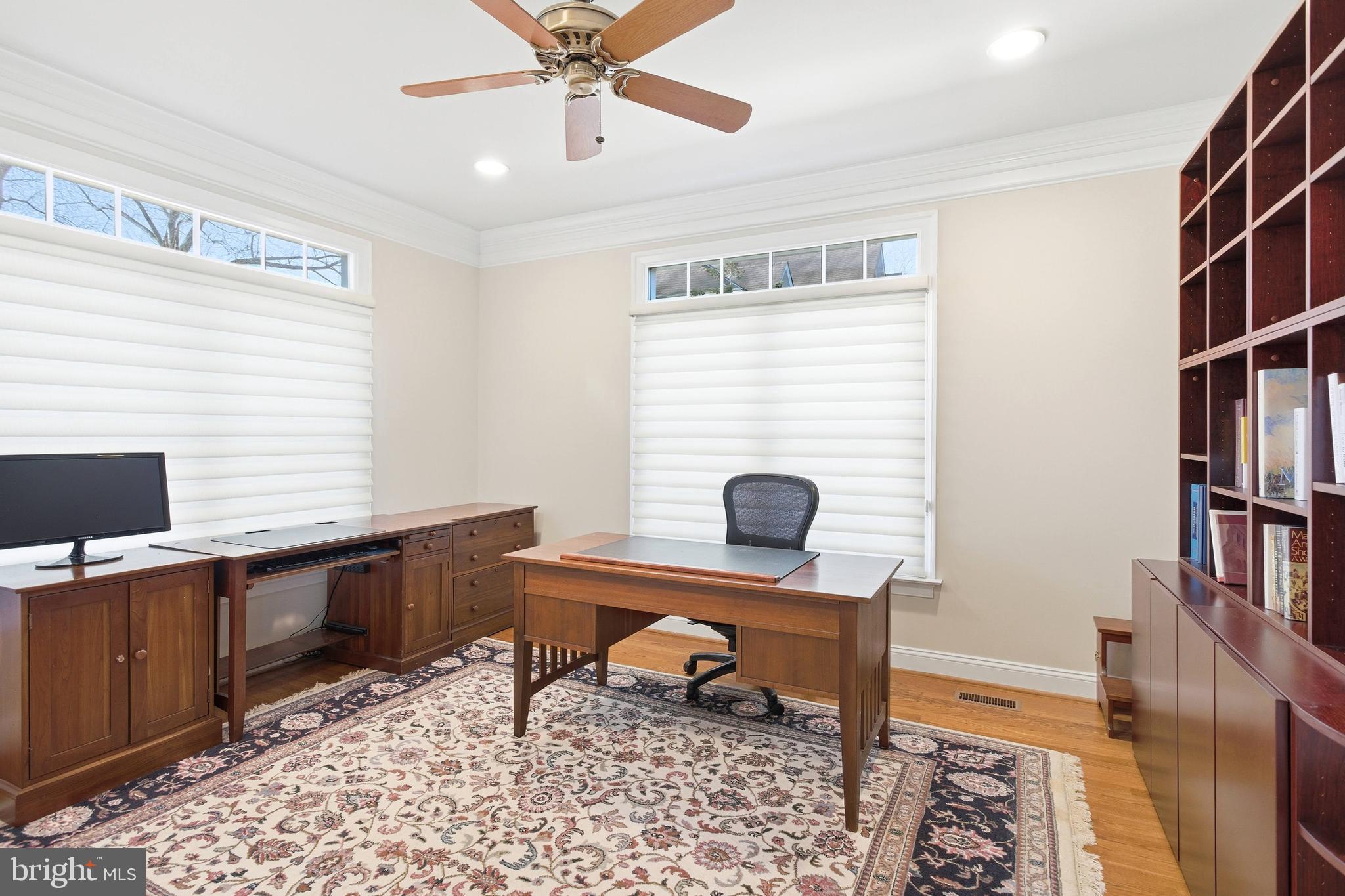 LEE FOREST - Residential