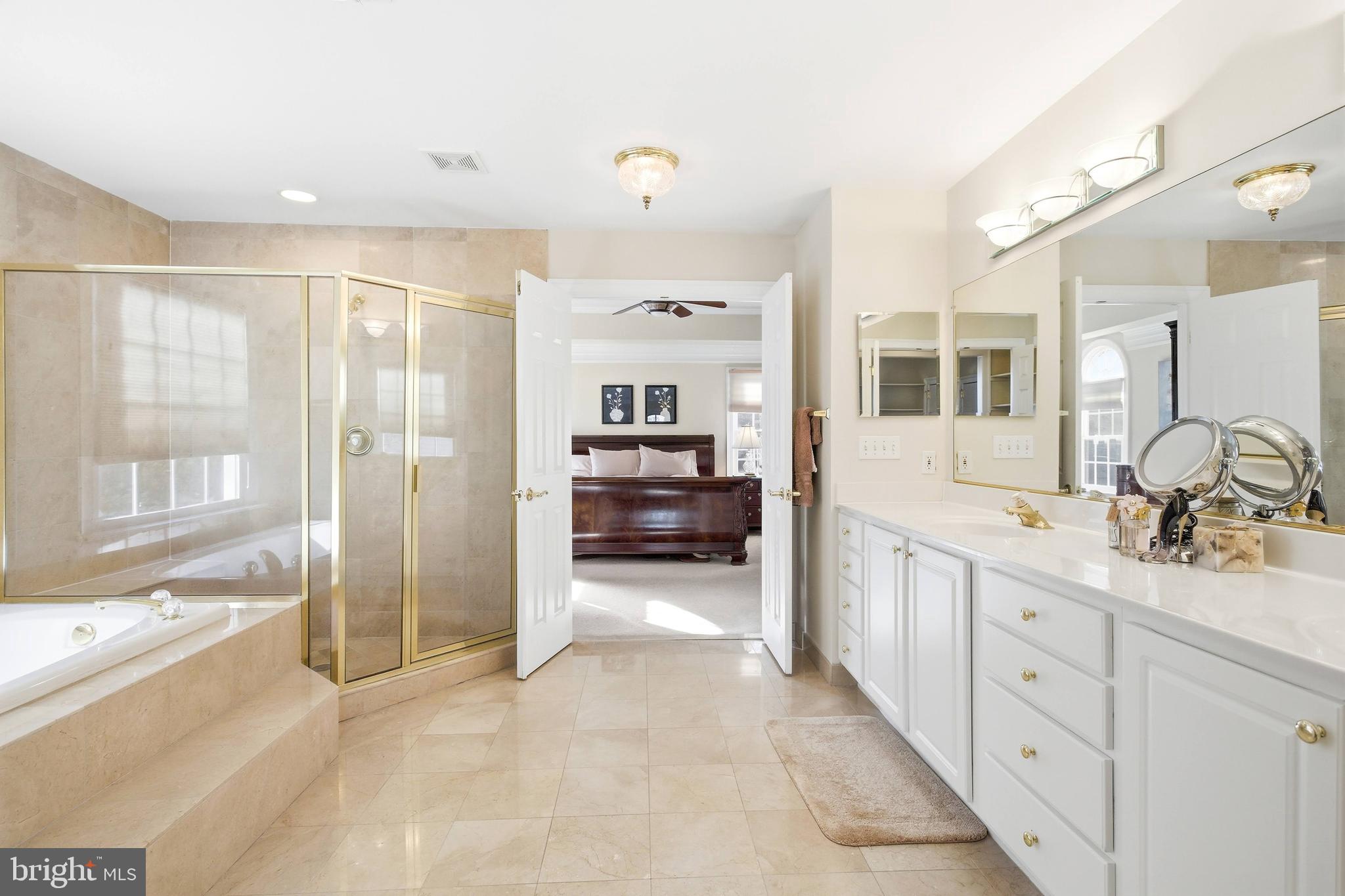 LEE FOREST - Residential