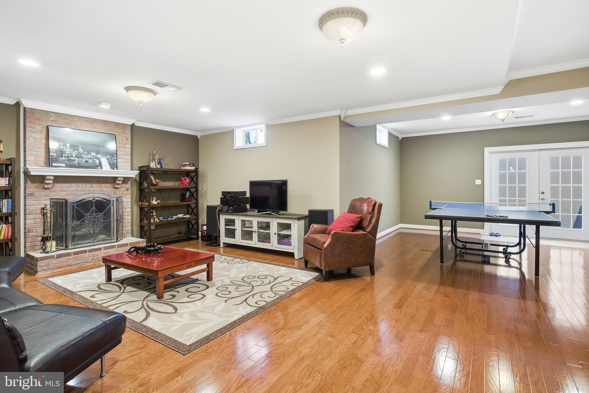 LEE FOREST - Residential