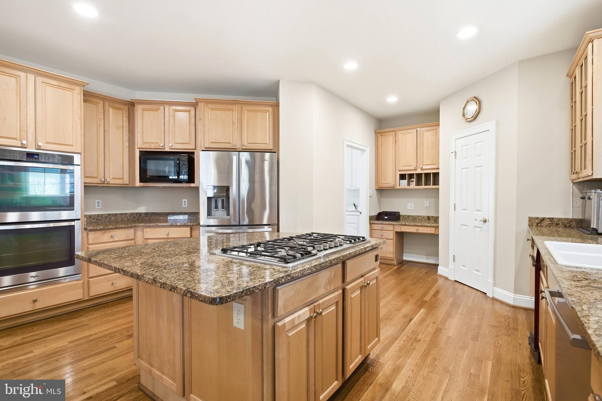 LEE FOREST - Residential