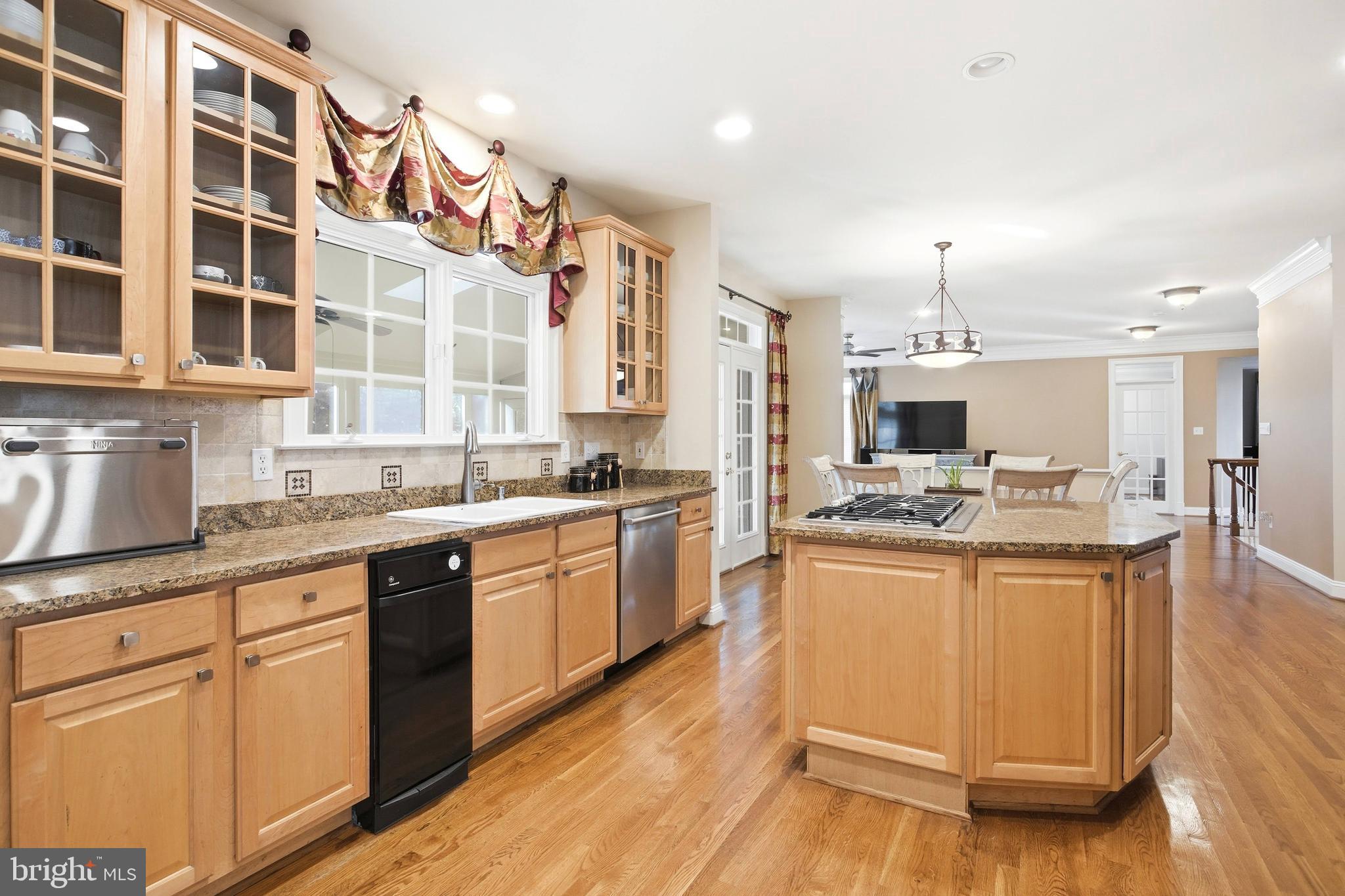 LEE FOREST - Residential