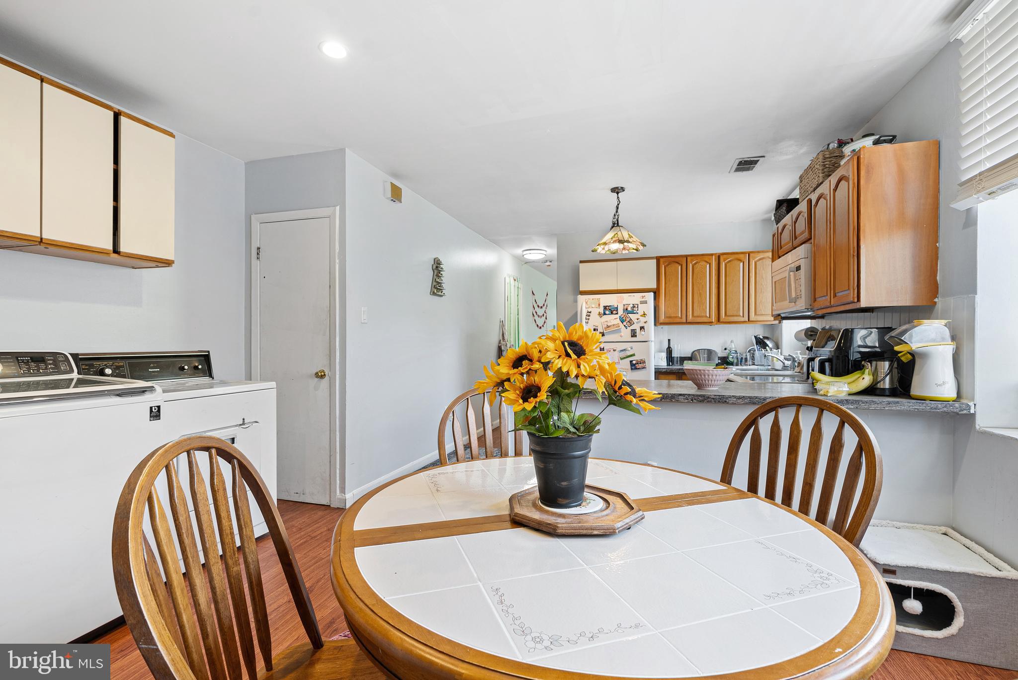 QUEEN VILLAGE - Residential Lease