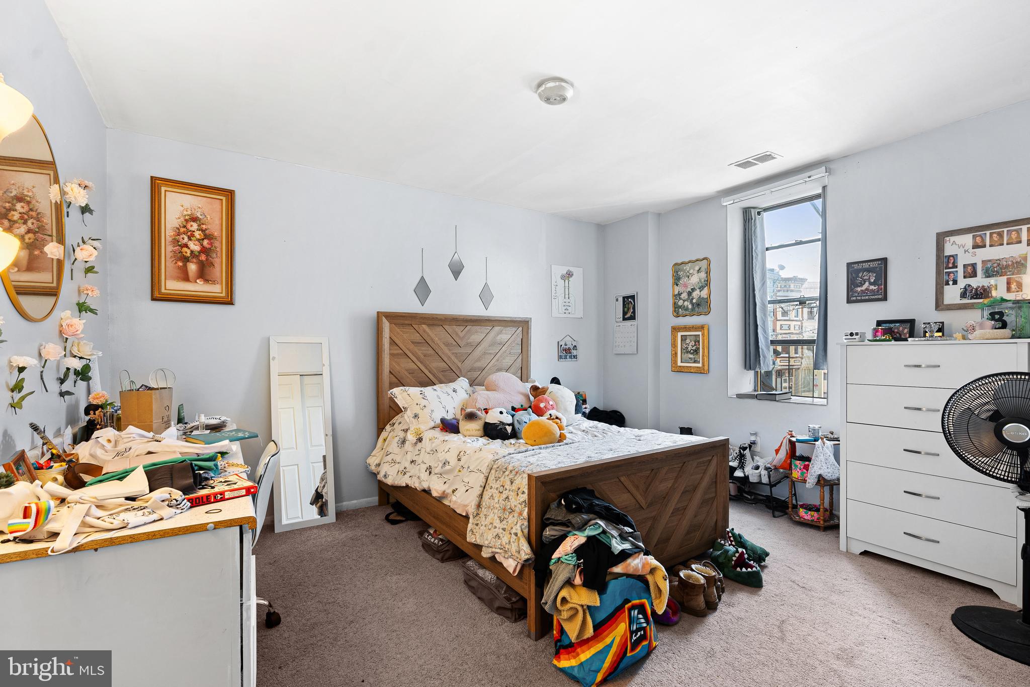 QUEEN VILLAGE - Residential Lease