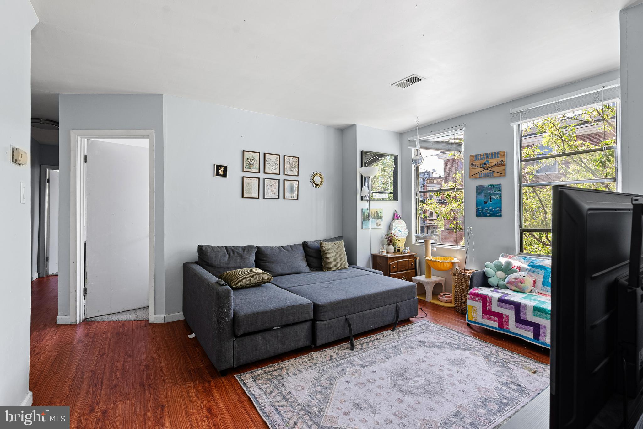 QUEEN VILLAGE - Residential Lease