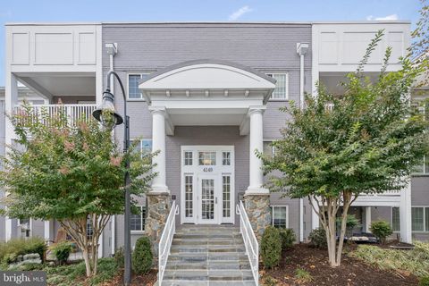 4149 S FOUR MILE RUN DRIVE 304 ARLINGTON VA 22204