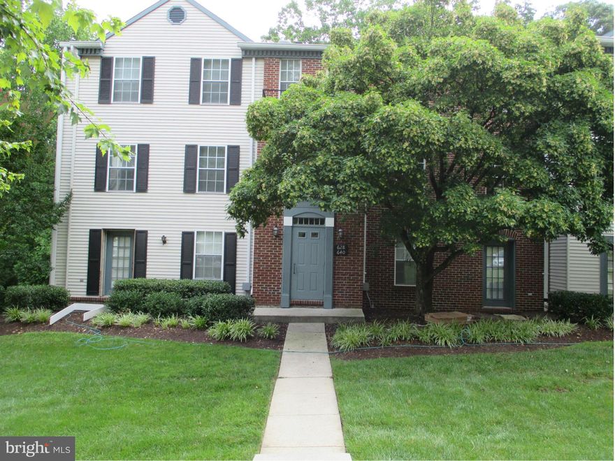 One of the very best values for a condo in the Broadneck area.  Two bedrooms, one bath in this well maintained North Port community in Bay Hills.  All appliances convey.  New carpeting, large storage room for owner's individual use in the basement of the building.  Available for a quick settlement.An even better value:PRICE LOWERED TO $154,000 !!