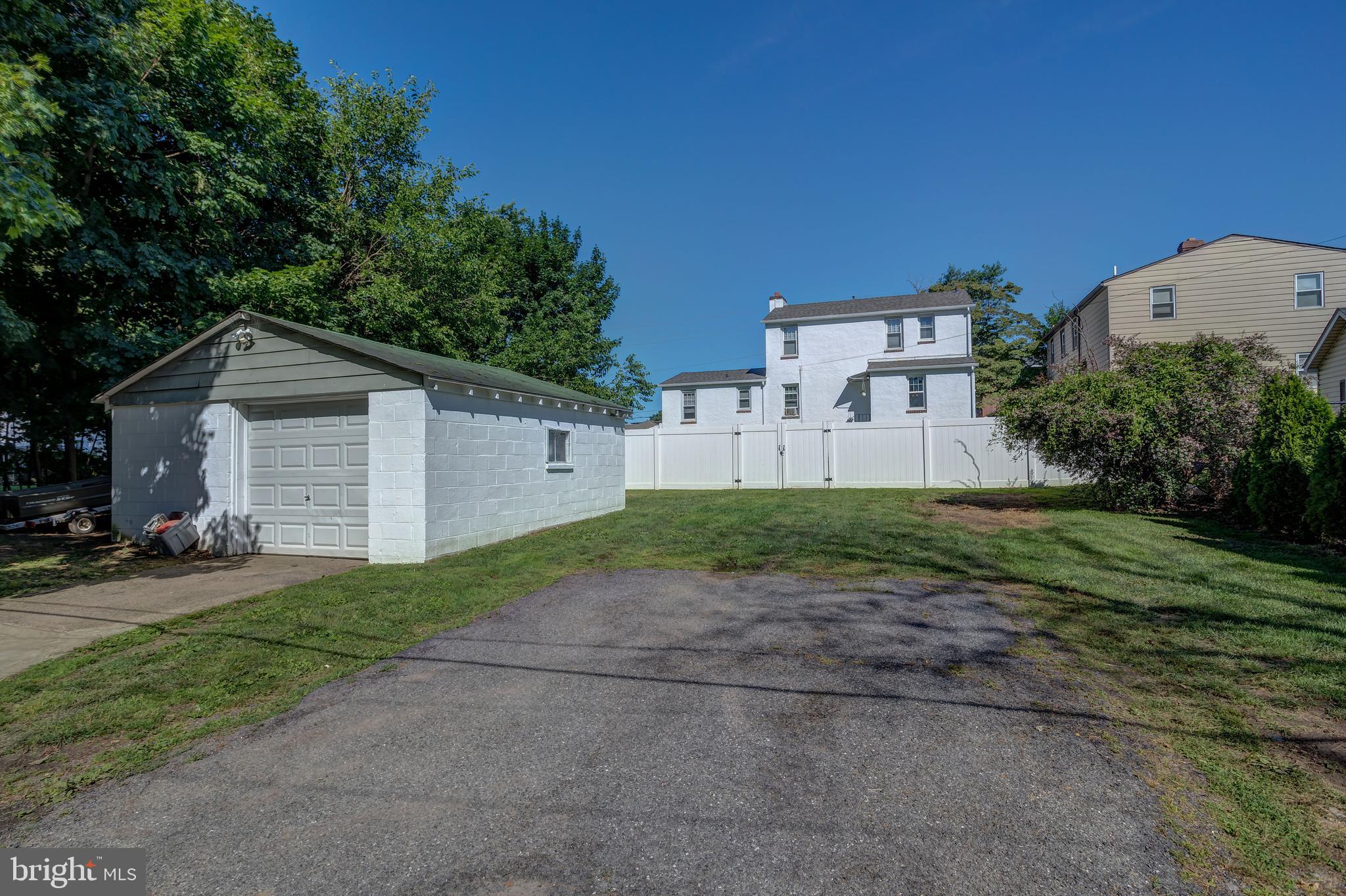 SUMMIT RIDGE - Residential