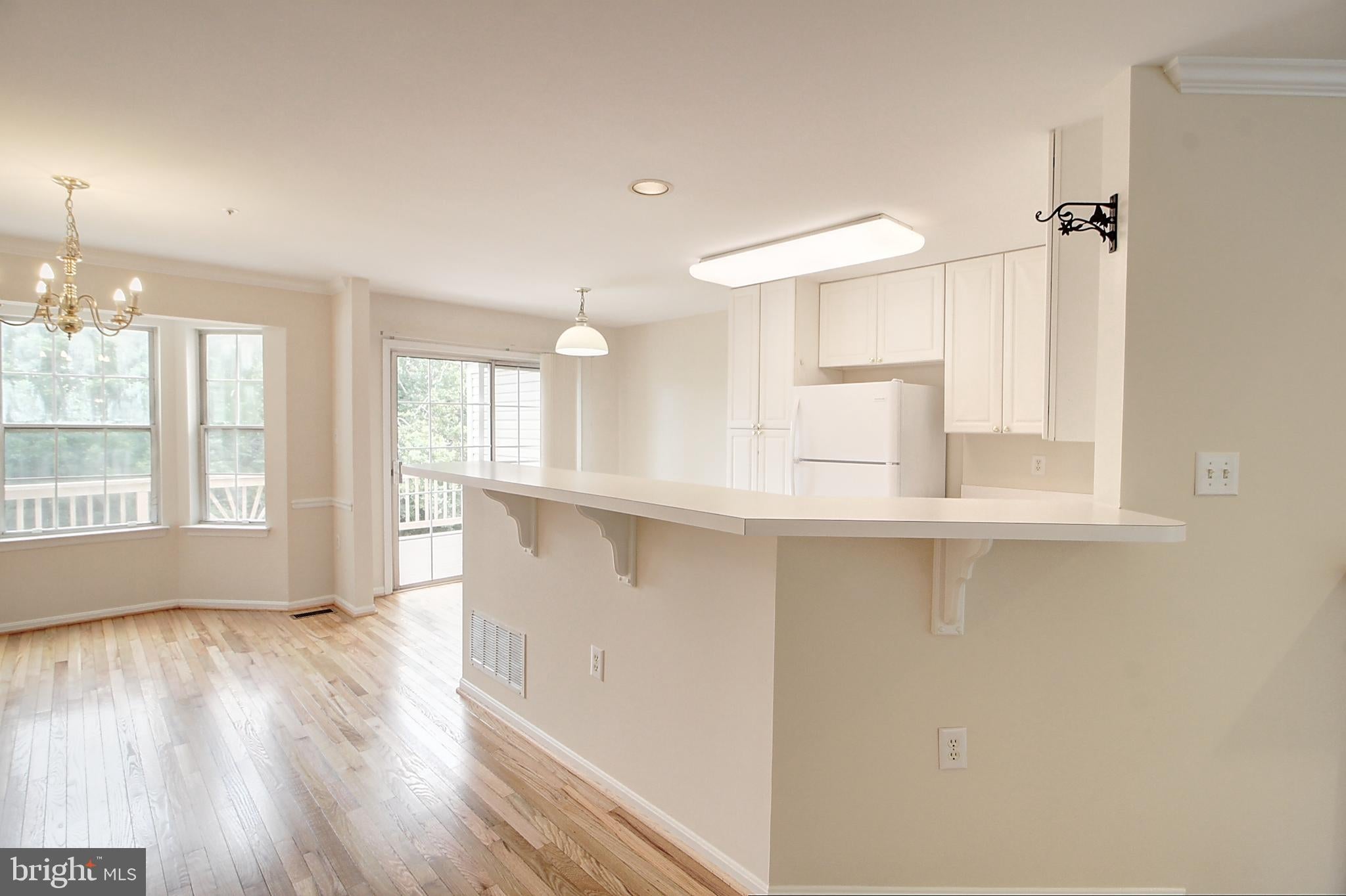 925 JUBAL WAY