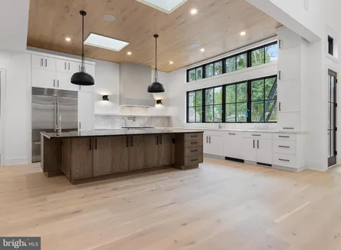 913 Drexel Lane, Bryn Mawr, PA MLS: PADE2082064